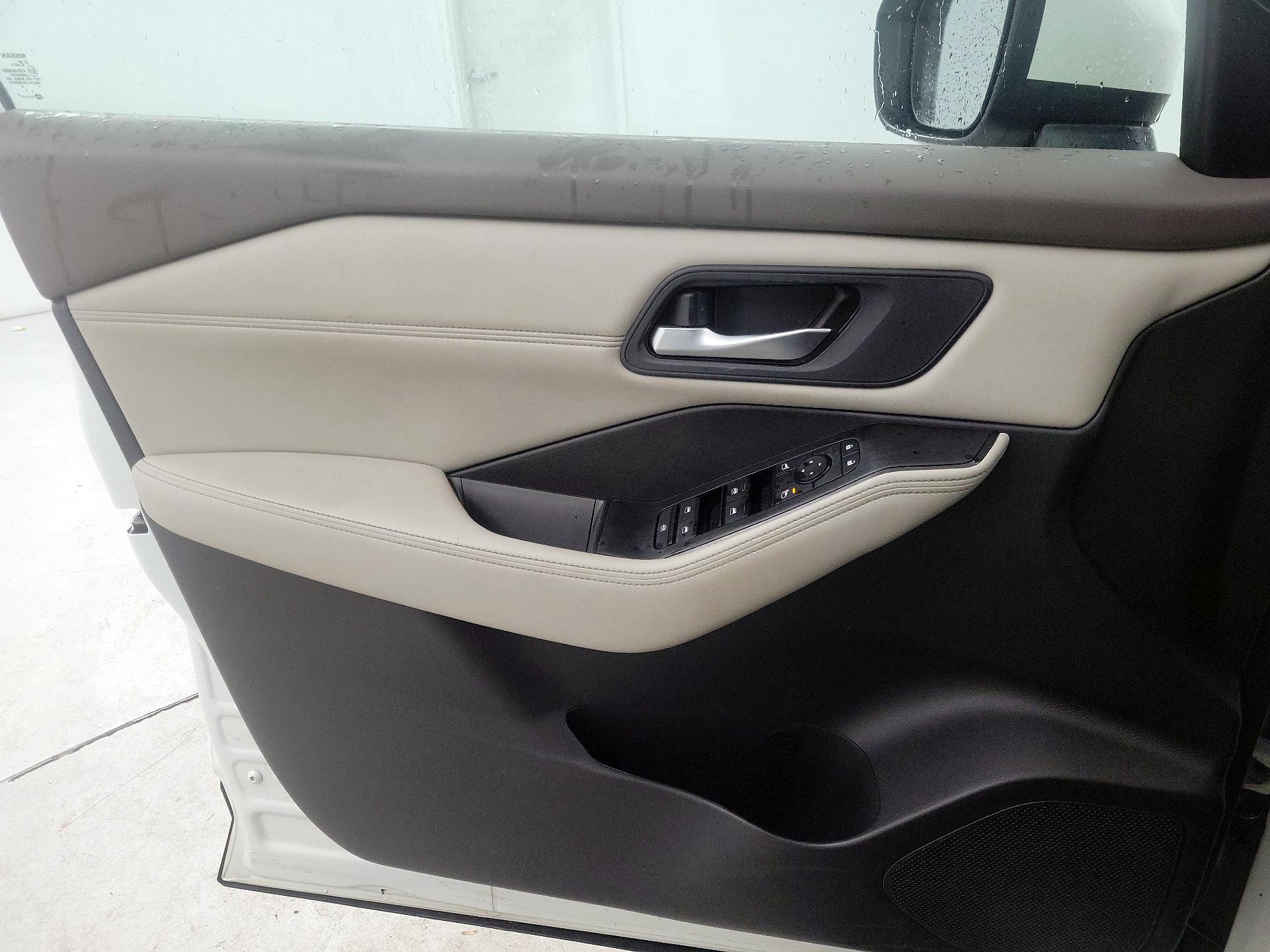 Thumbnail: 2023 Nissan Rogue - 12