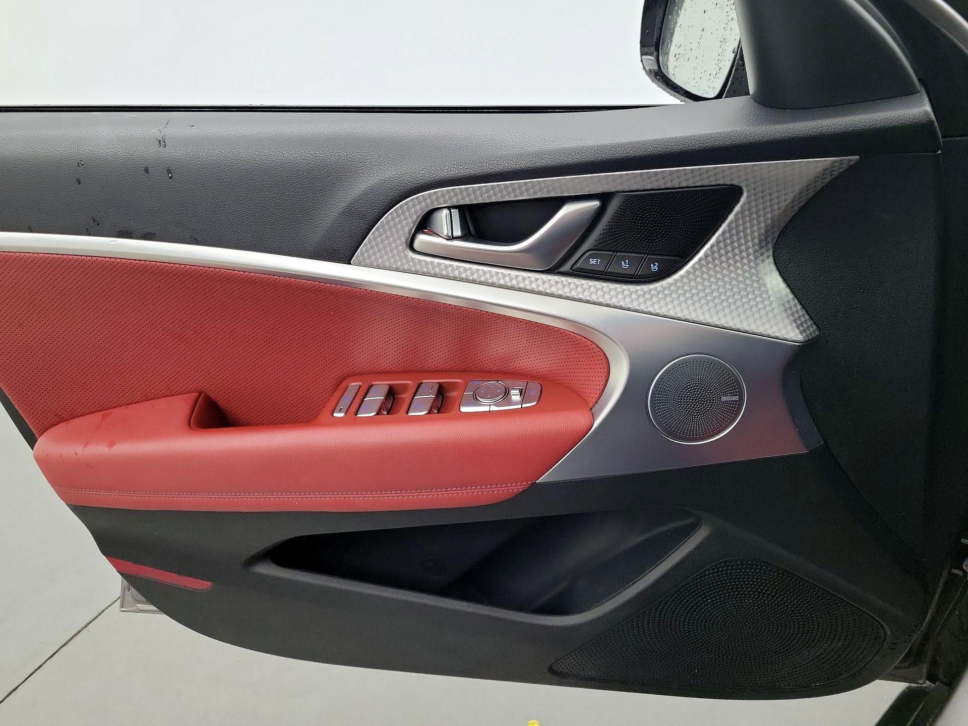 Thumbnail: 2023 Genesis G70 - 10