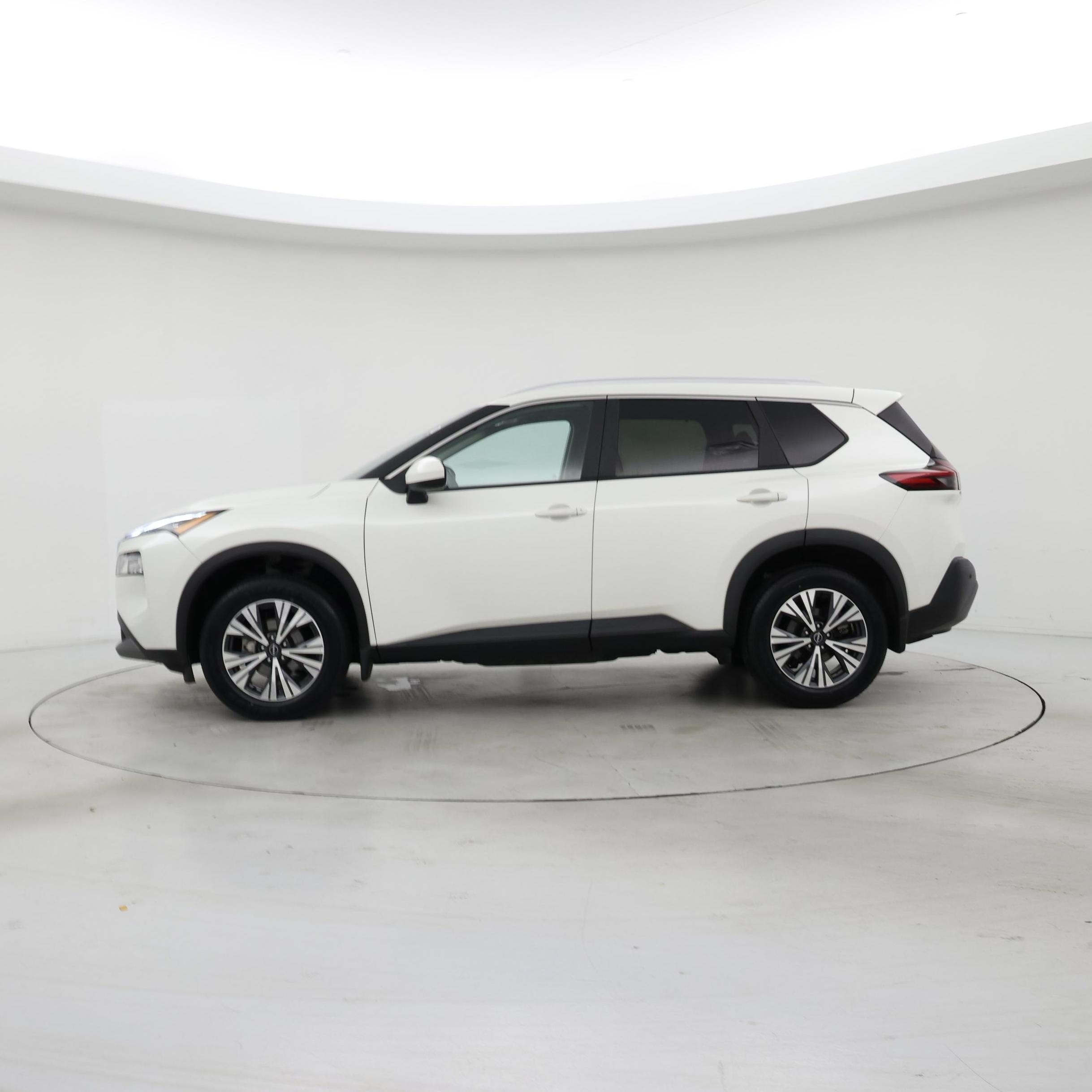 Thumbnail: 2023 Nissan Rogue - 3