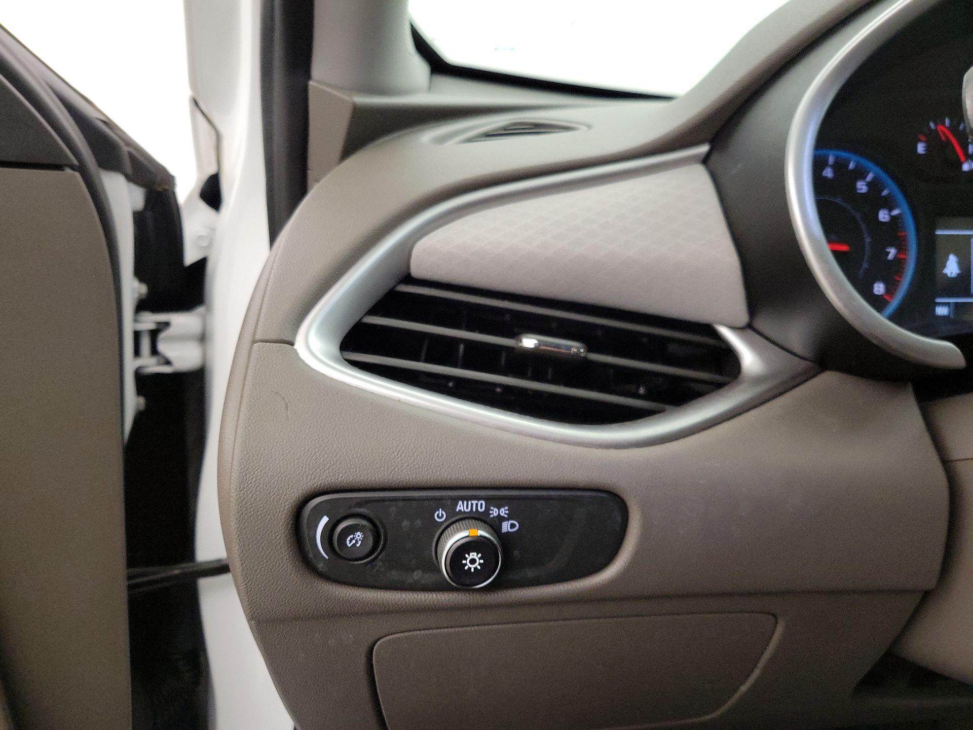 Thumbnail: 2020 Chevrolet Malibu - 13