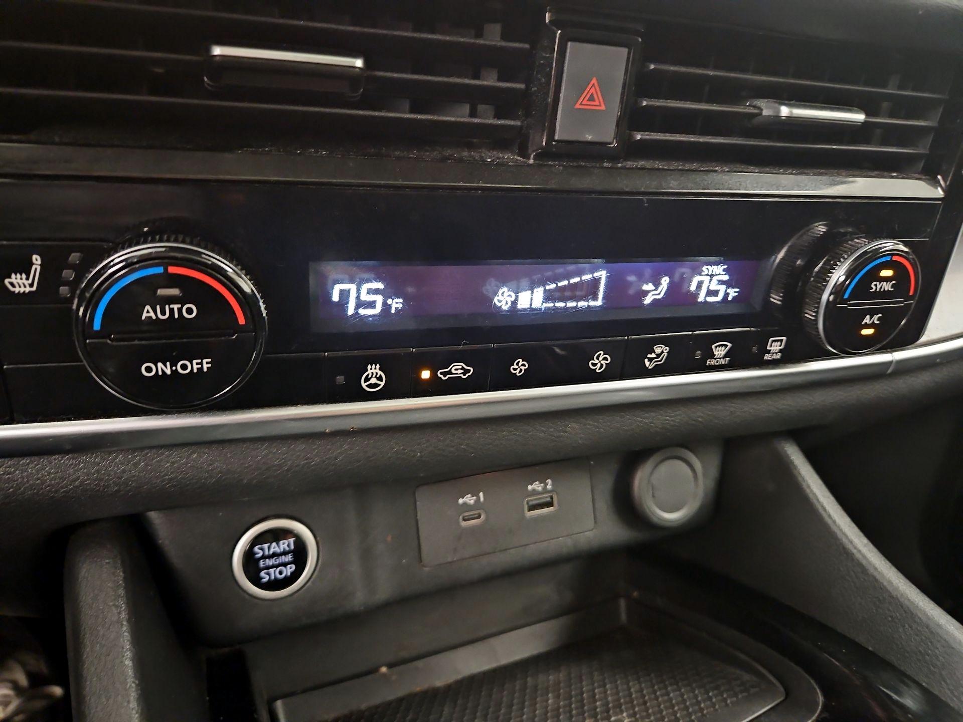 Thumbnail: 2022 Nissan Rogue - 16