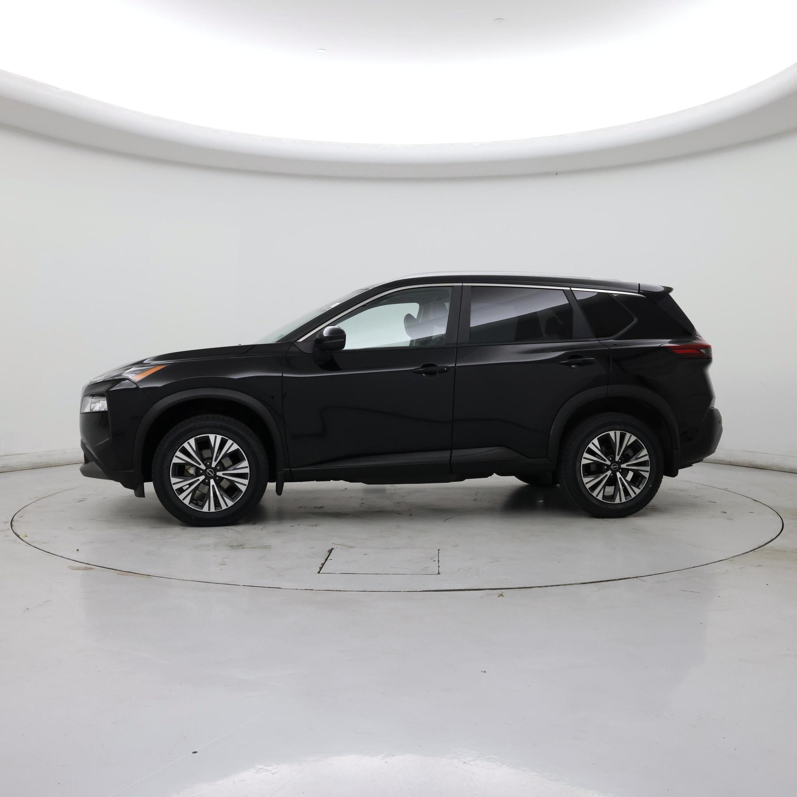Thumbnail: 2022 Nissan Rogue - 3