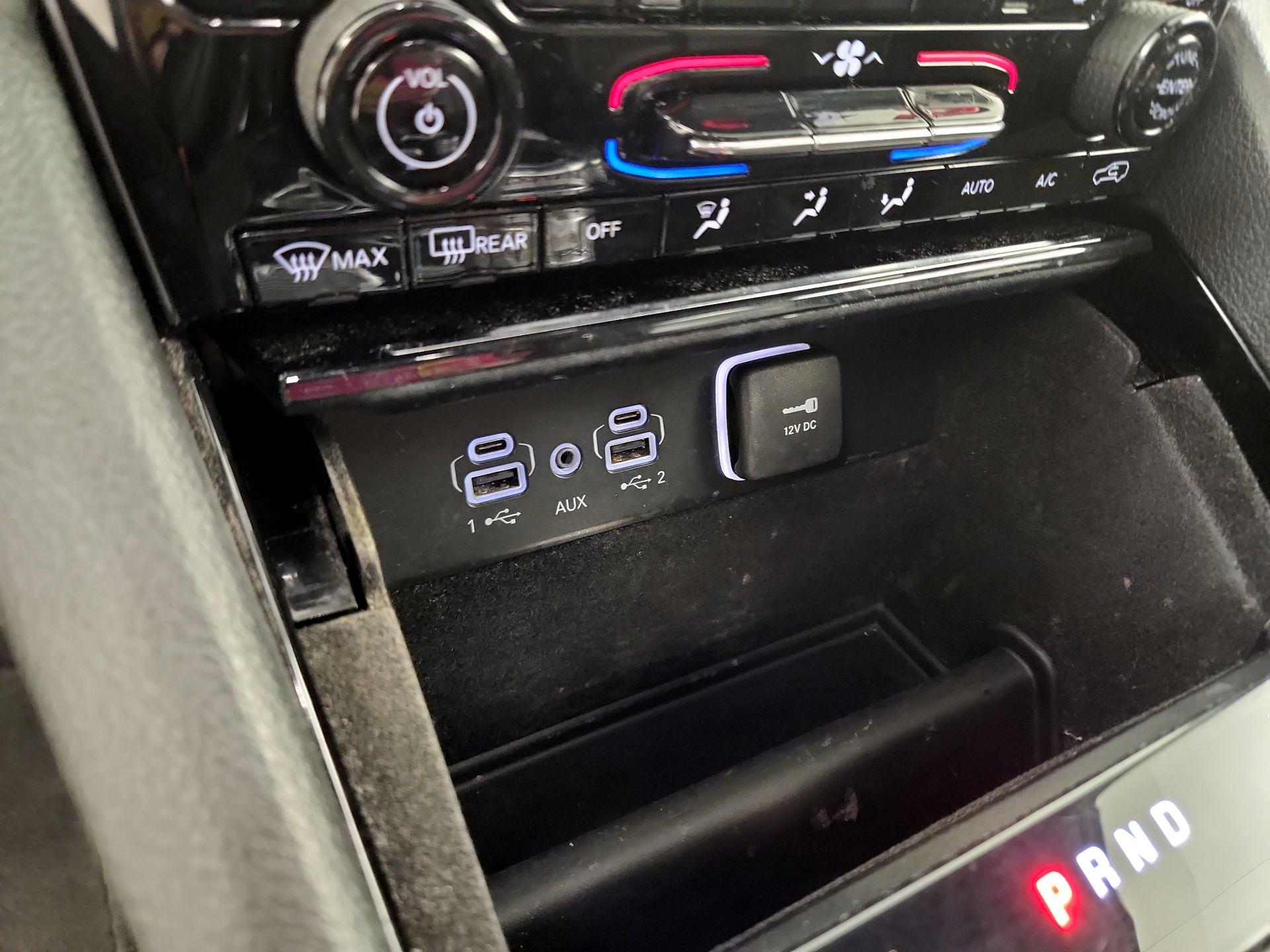 Thumbnail: 2022 Jeep Grand Cherokee L - 17