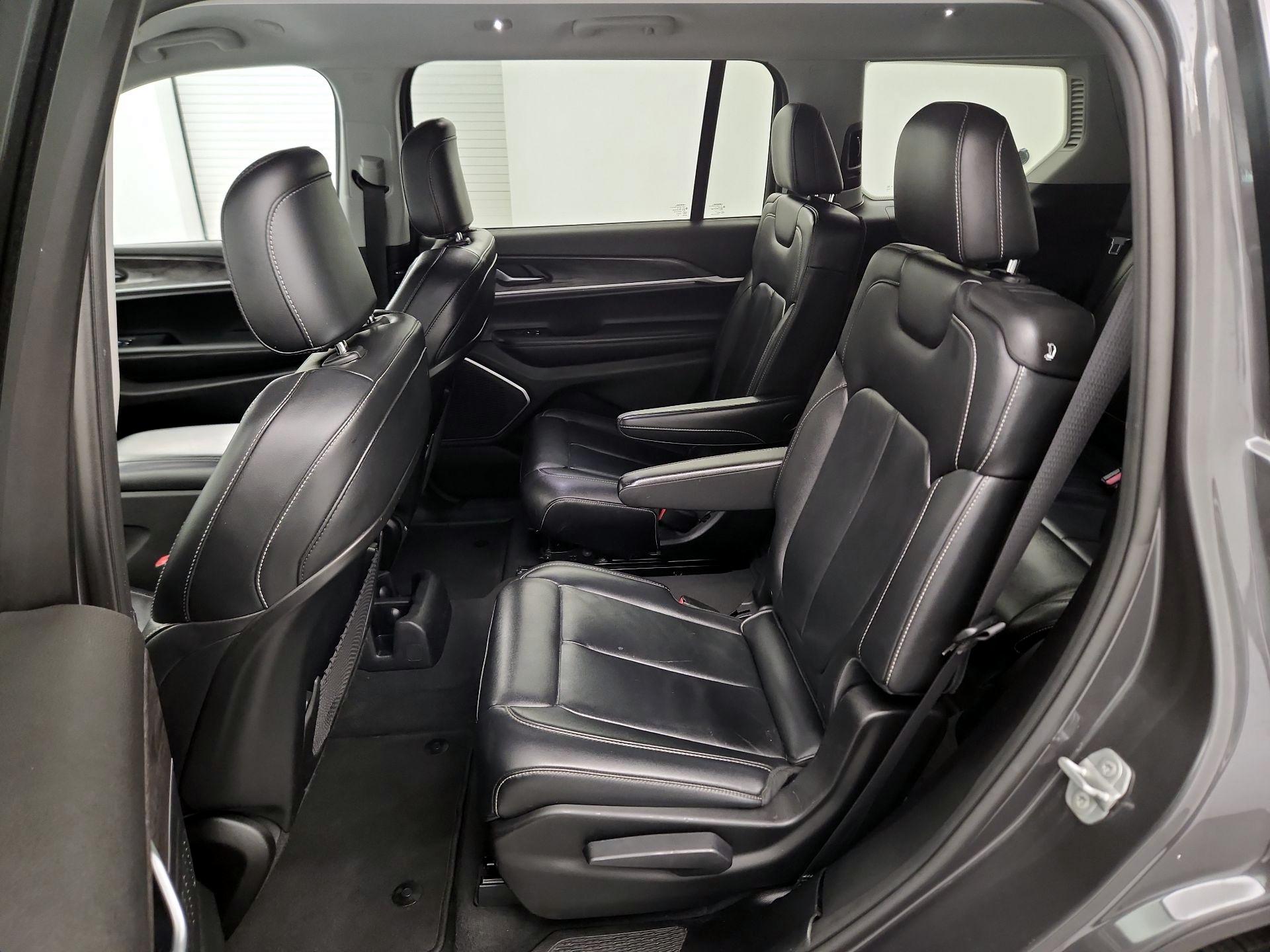 Thumbnail: 2022 Jeep Grand Cherokee L - 18