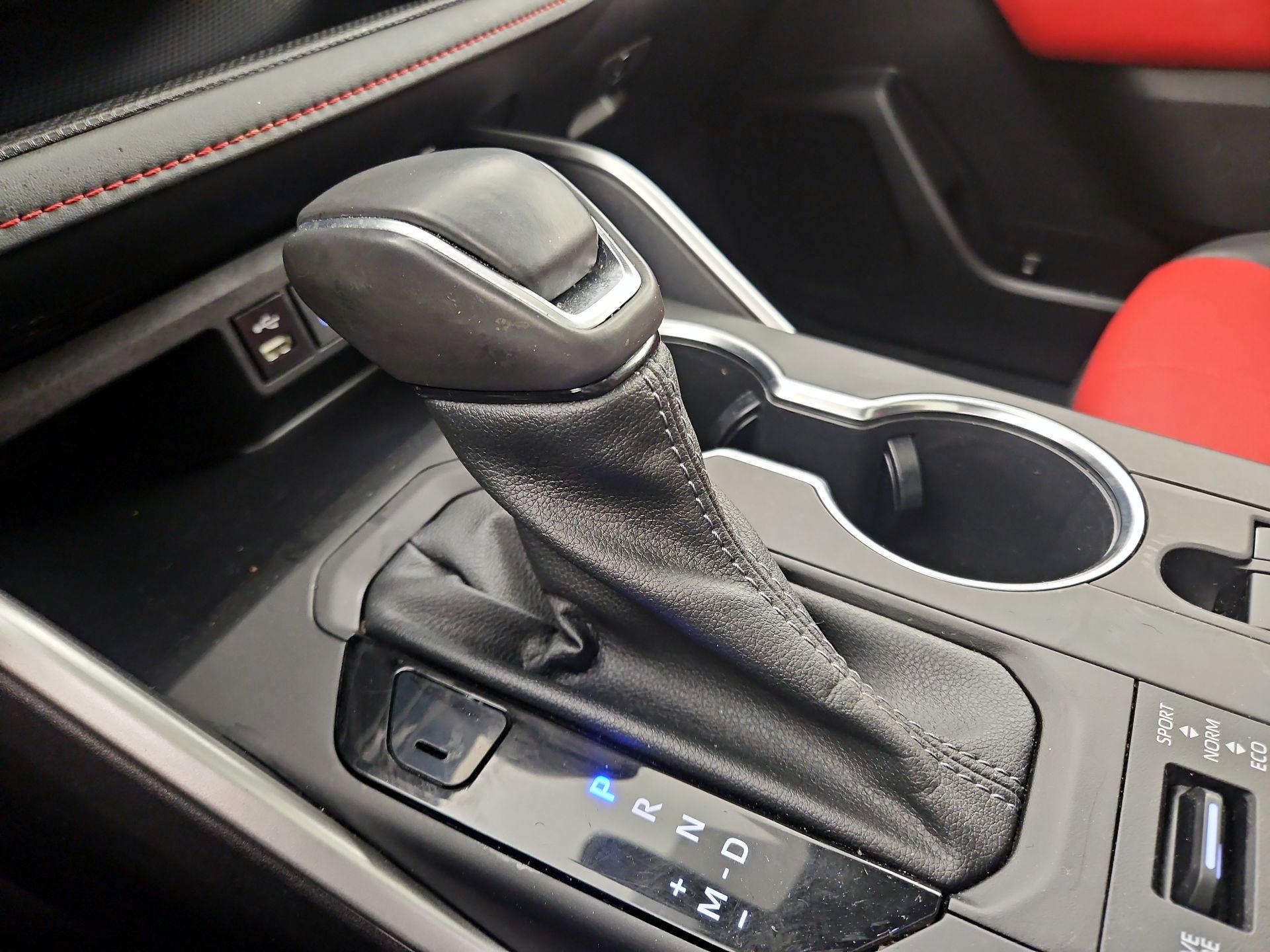 Thumbnail: 2022 Toyota Highlander - 17