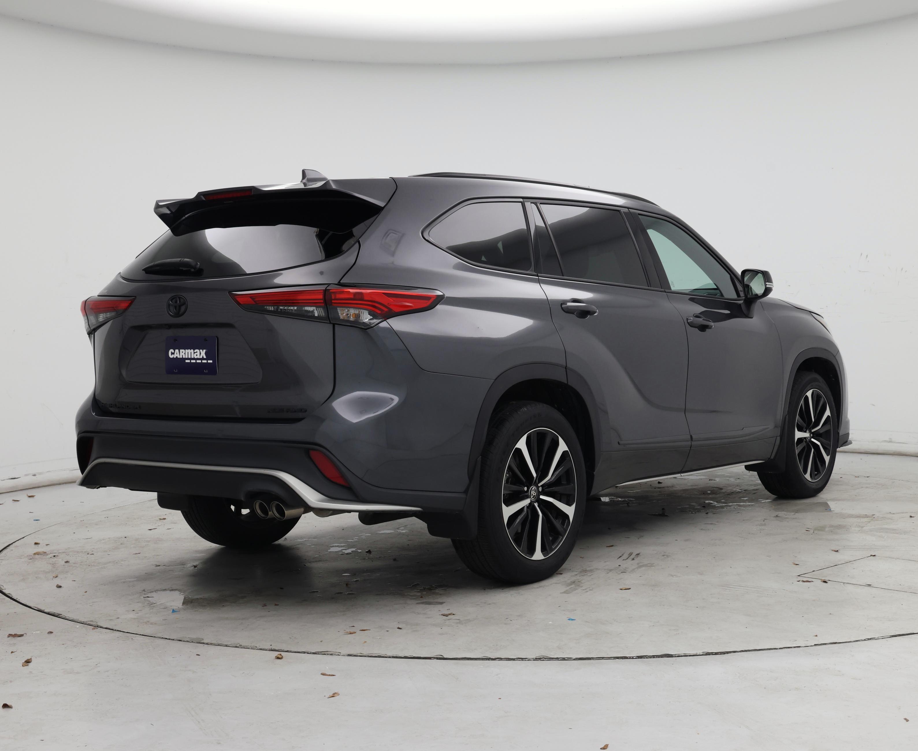 Thumbnail: 2022 Toyota Highlander - 8