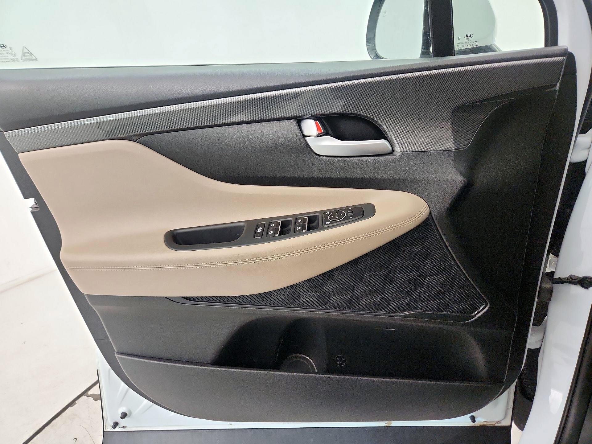 Thumbnail: 2023 Hyundai Santa Fe - 12