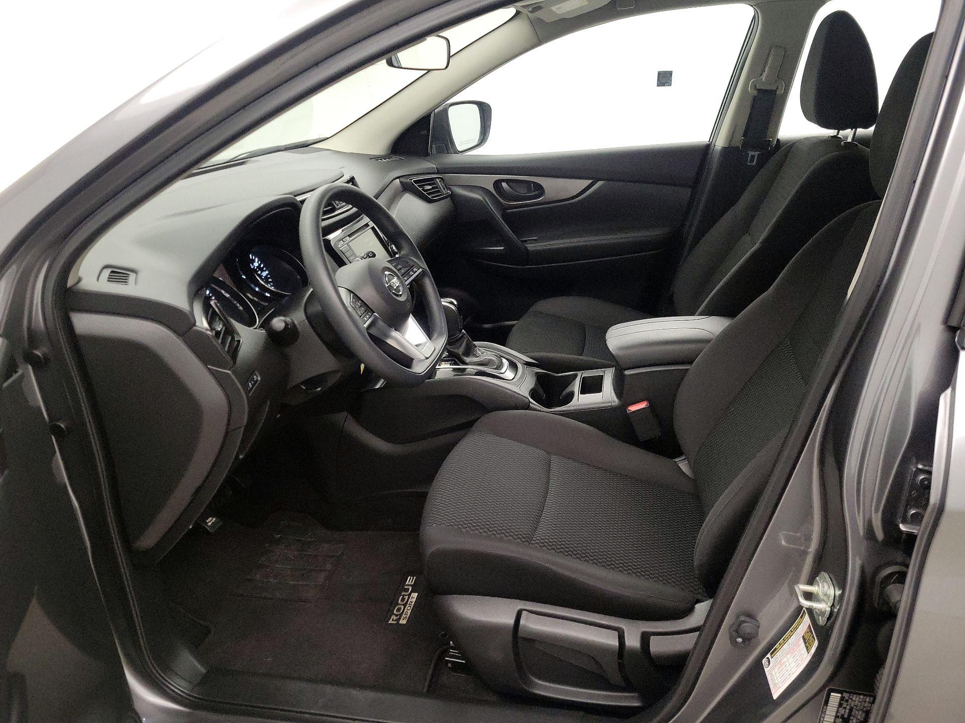 Thumbnail: 2020 Nissan Rogue Sport - 11