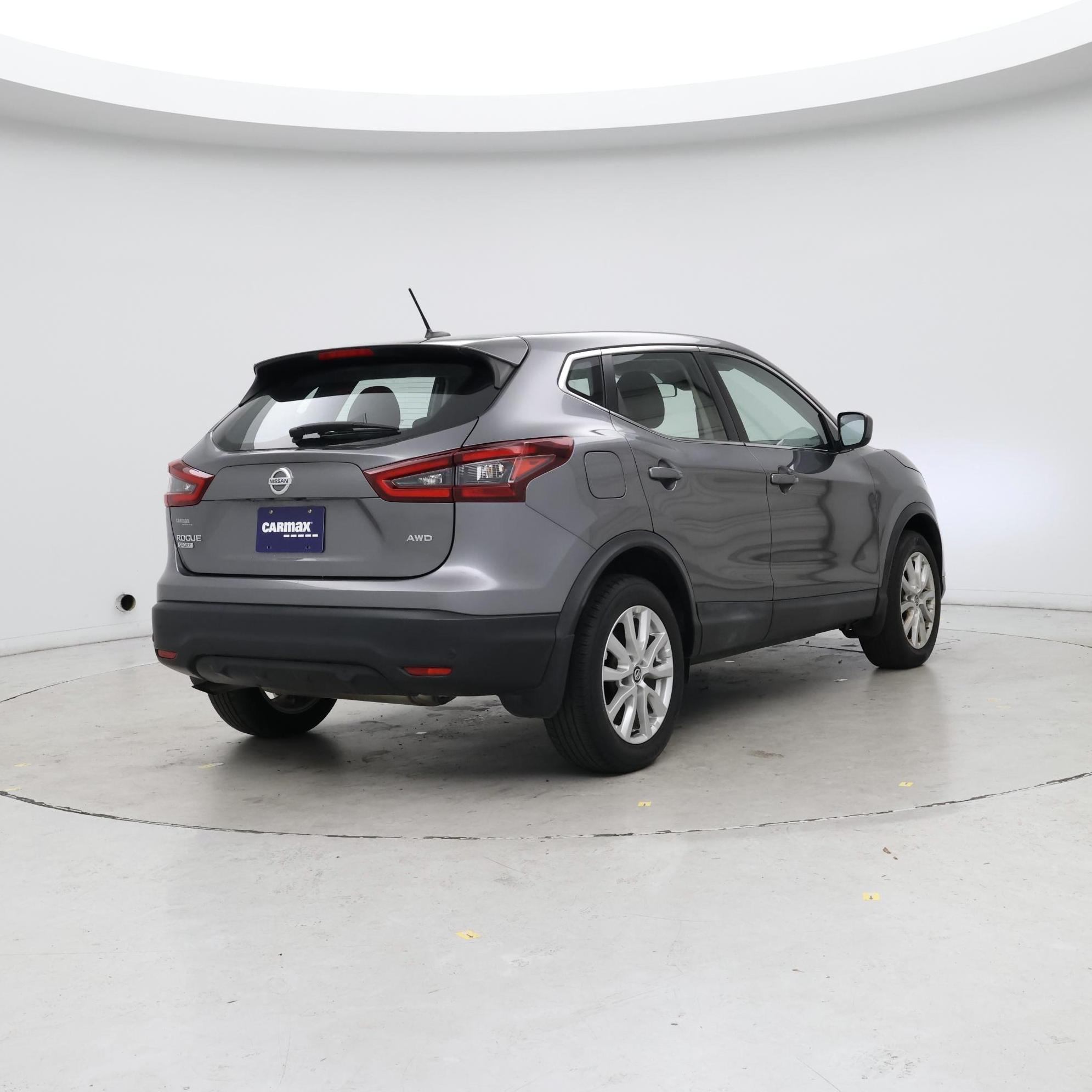 Thumbnail: 2020 Nissan Rogue Sport - 8