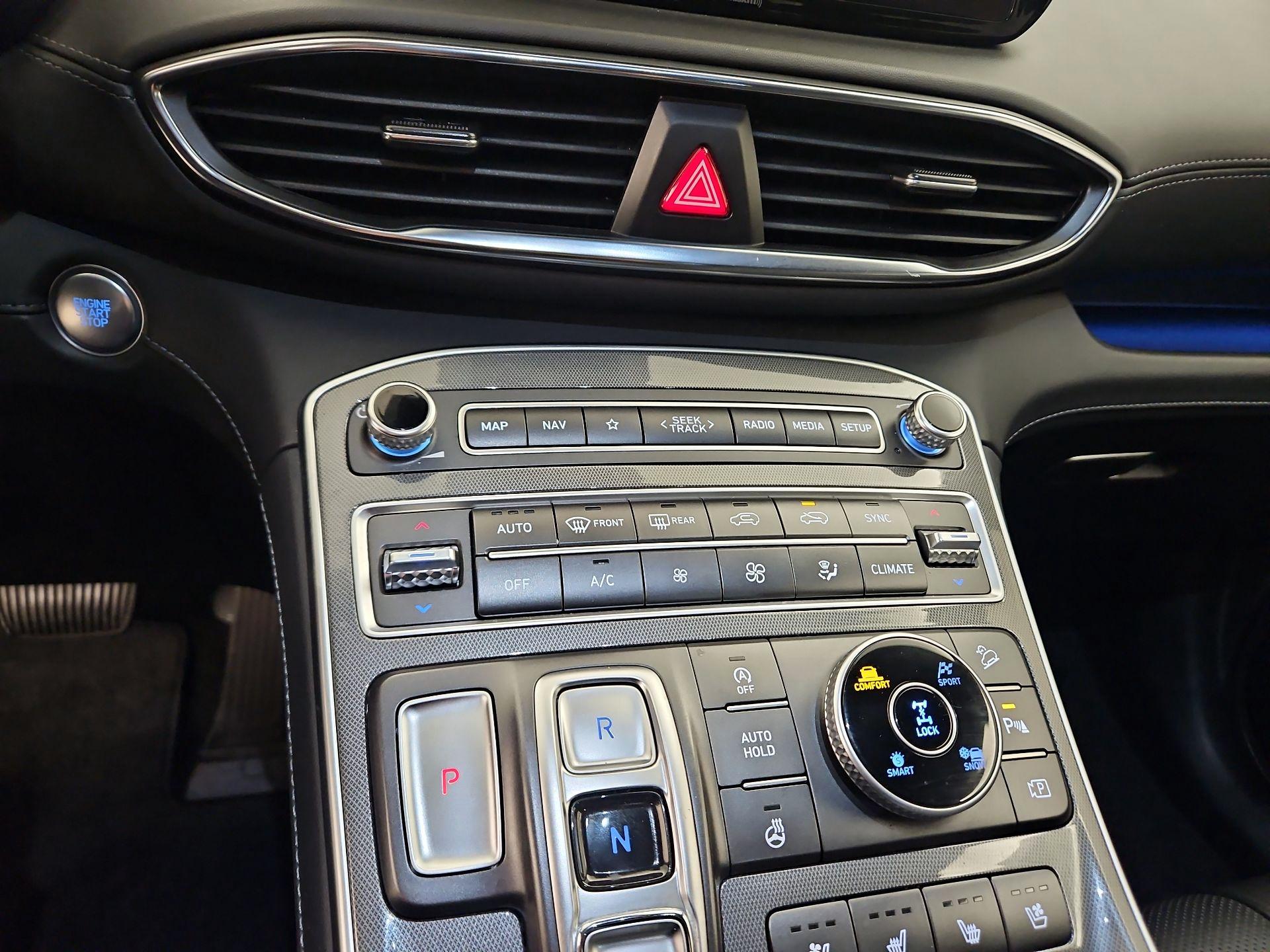 Thumbnail: 2022 Hyundai Santa Fe - 17