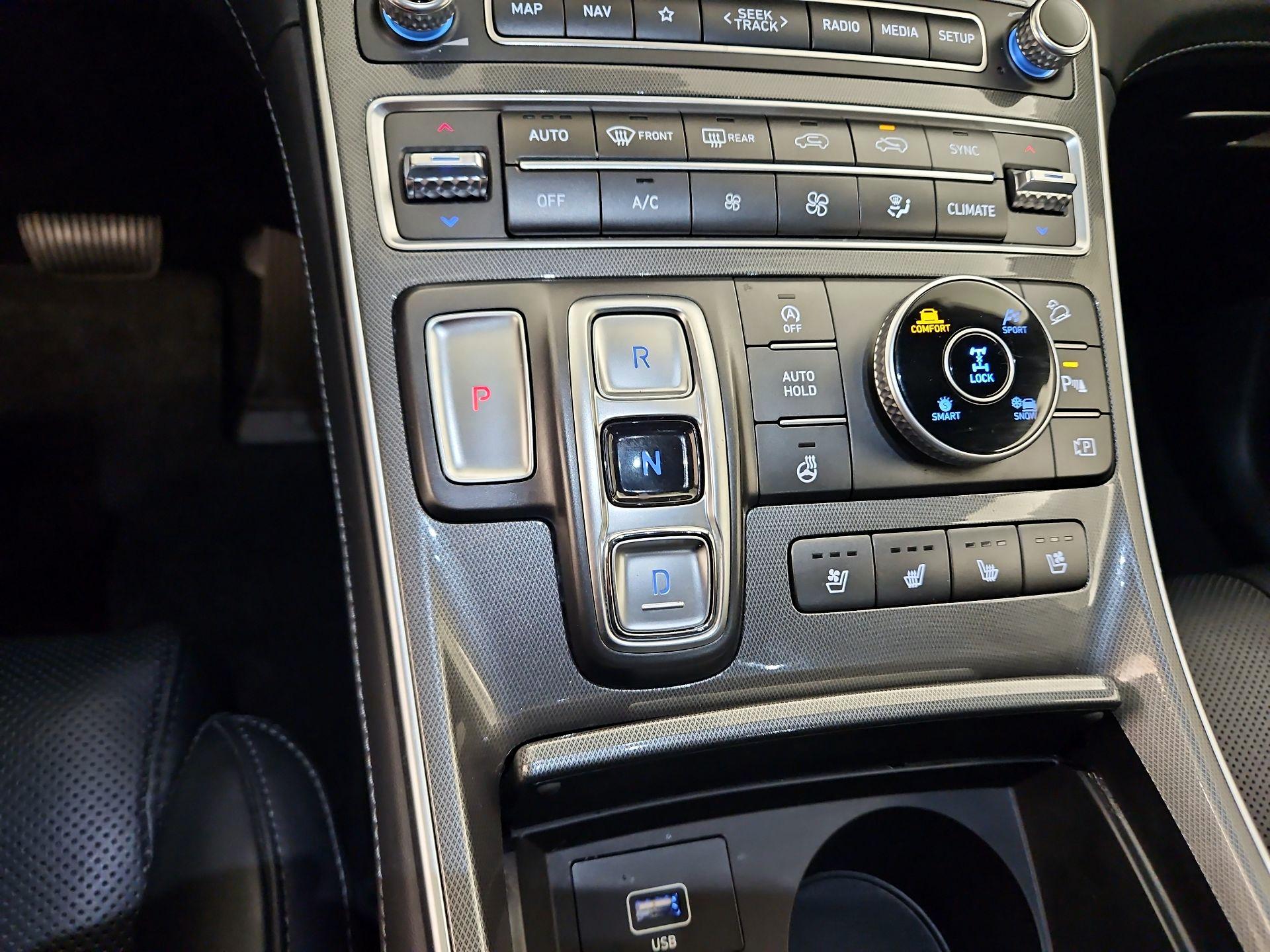 Thumbnail: 2022 Hyundai Santa Fe - 18