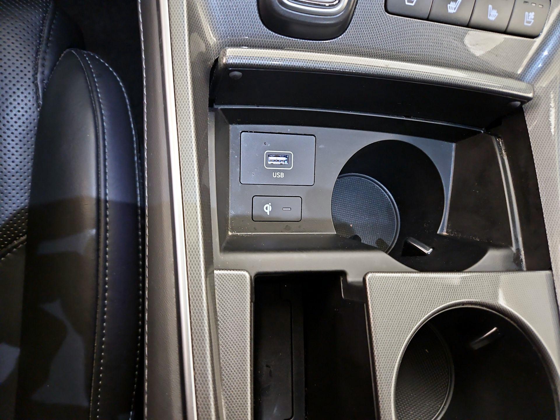 Thumbnail: 2022 Hyundai Santa Fe - 19