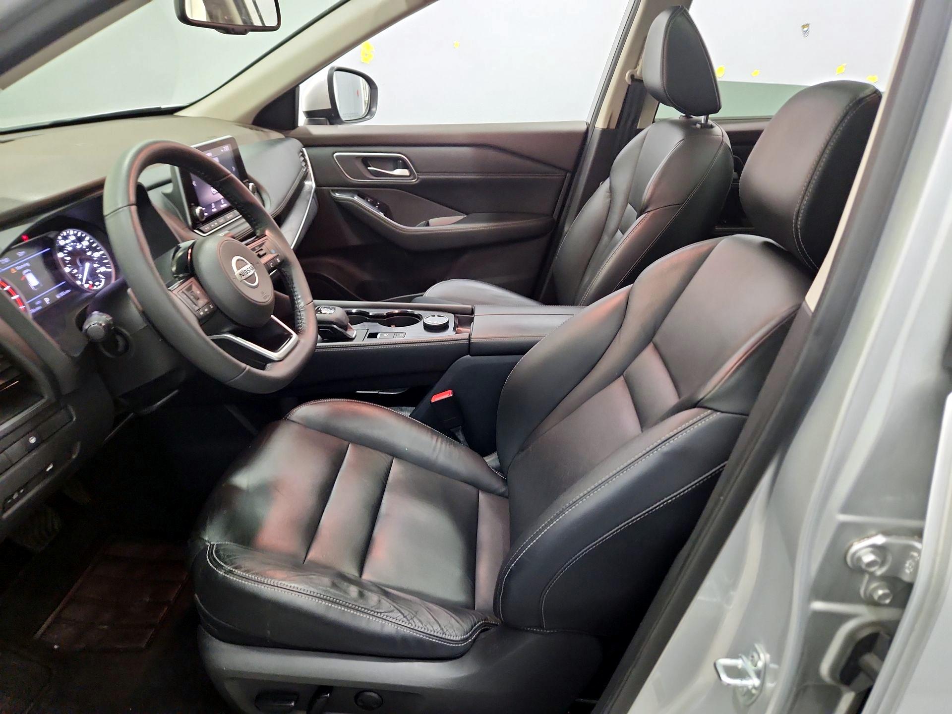 Thumbnail: 2021 Nissan Rogue - 11