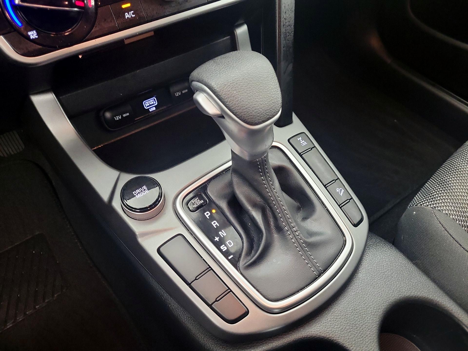 Thumbnail: 2023 Kia Seltos - 17