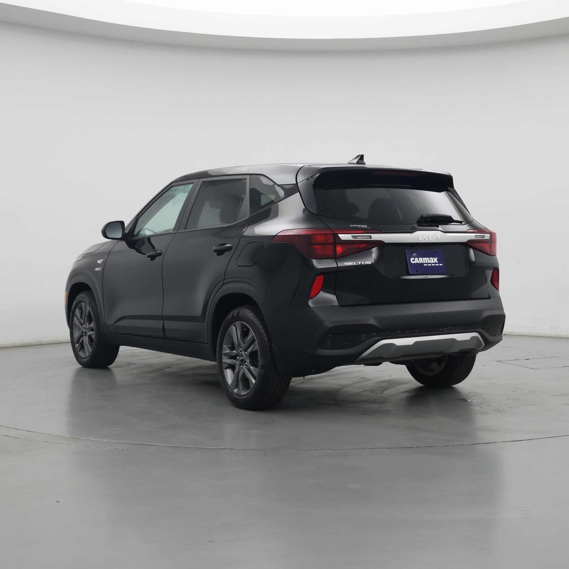 Thumbnail: 2023 Kia Seltos - 2