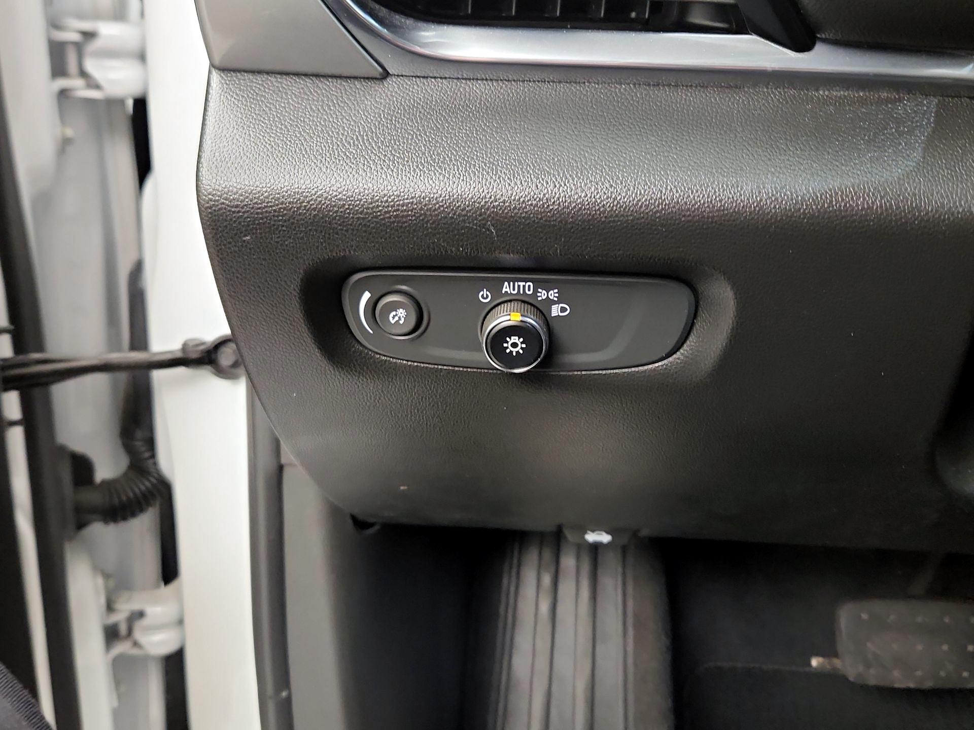 Thumbnail: 2023 Chevrolet Traverse - 11