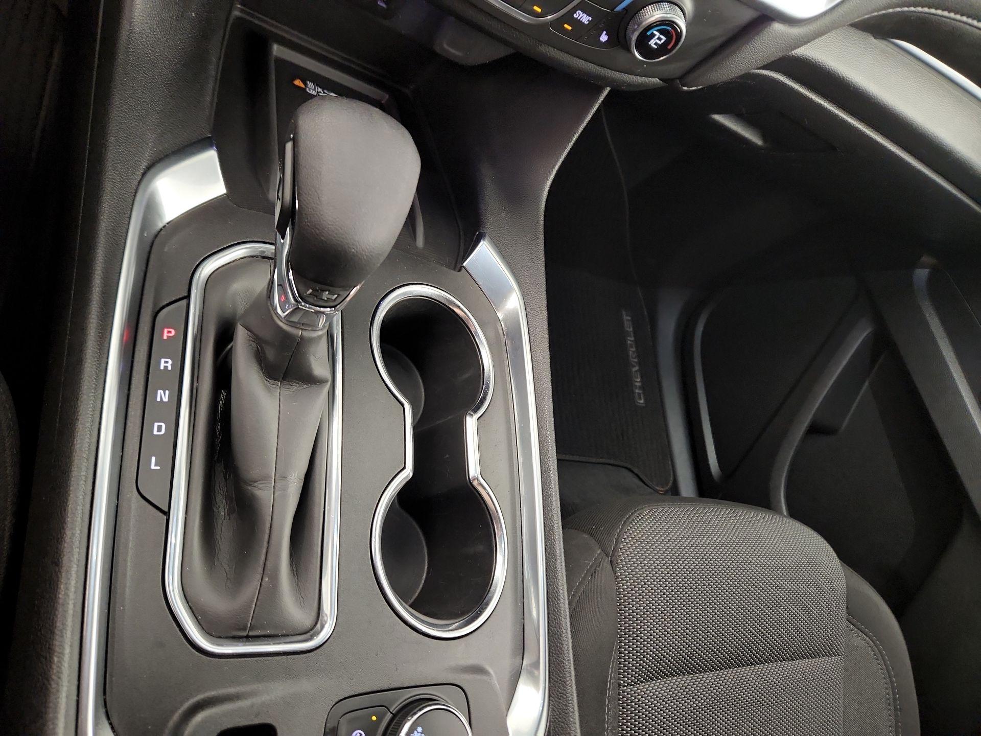 Thumbnail: 2023 Chevrolet Traverse - 15