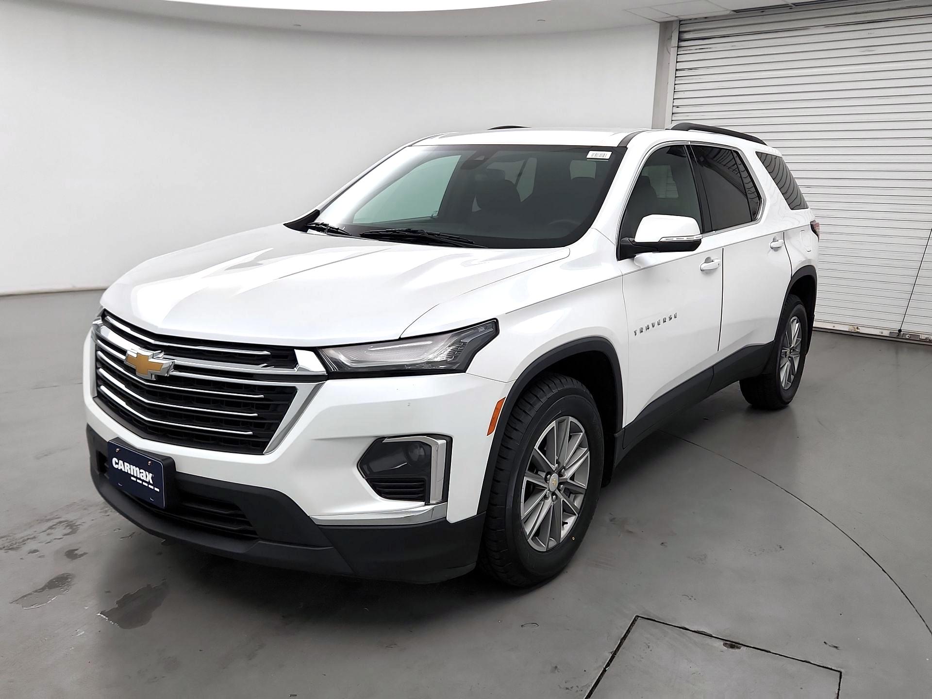 Thumbnail: 2023 Chevrolet Traverse - 3