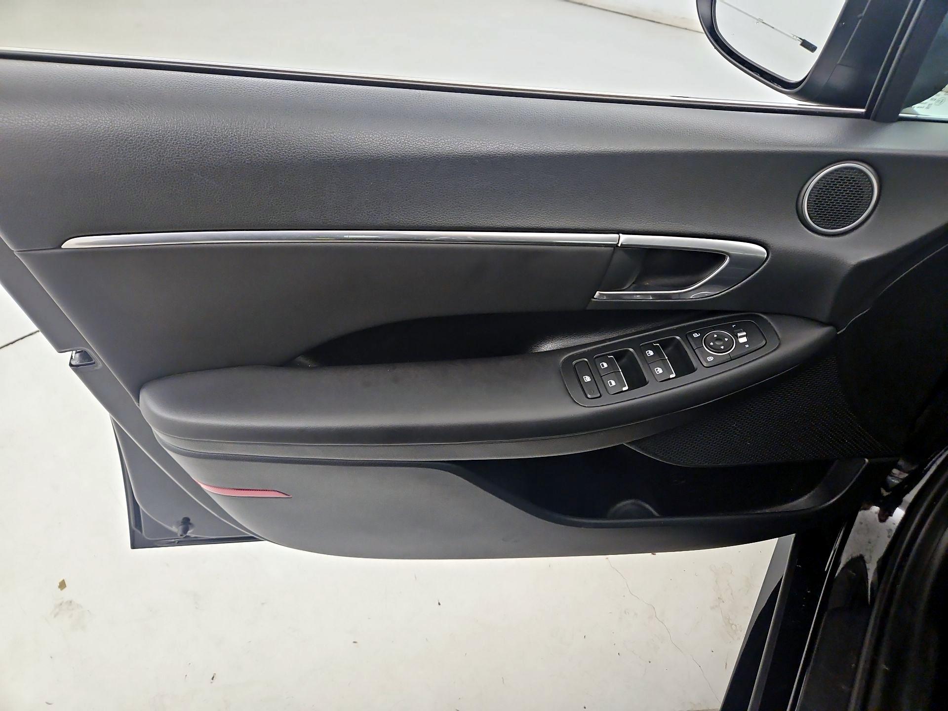 Thumbnail: 2022 Hyundai Sonata - 12