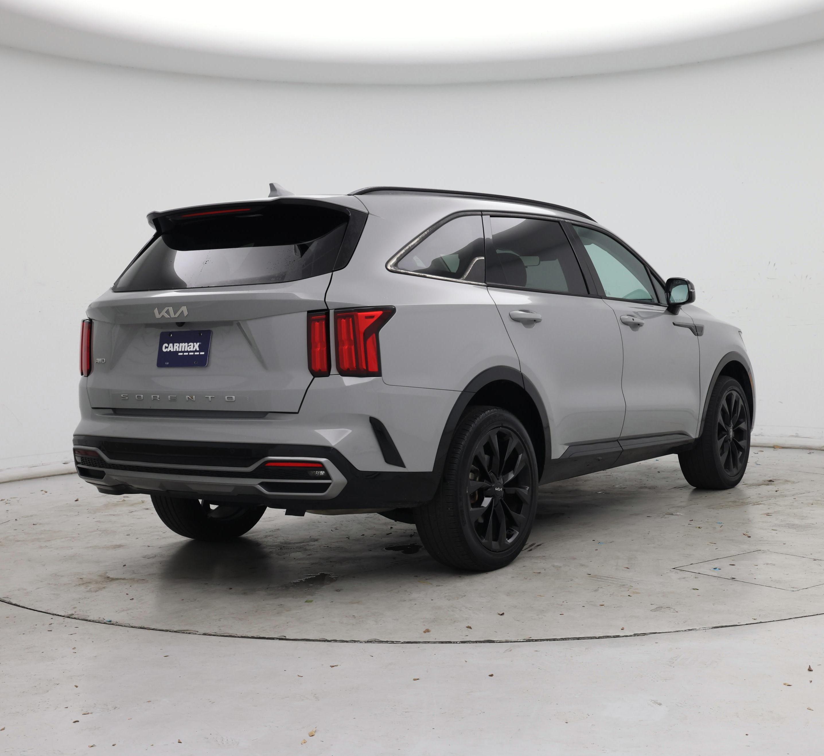 Thumbnail: 2022 Kia Sorento - 8