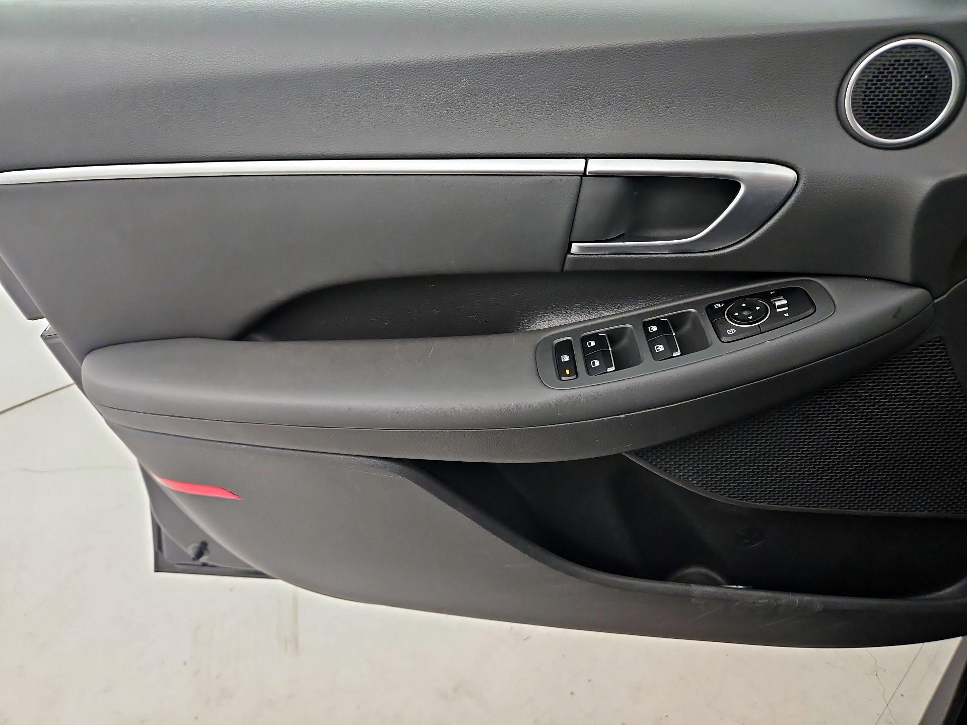 Thumbnail: 2021 Hyundai Sonata - 12