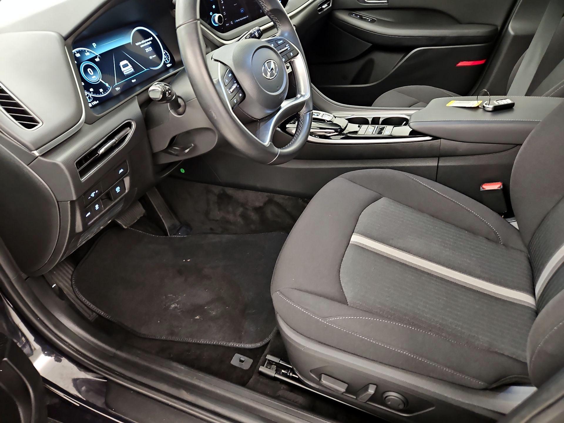 Thumbnail: 2023 Hyundai Sonata - 11