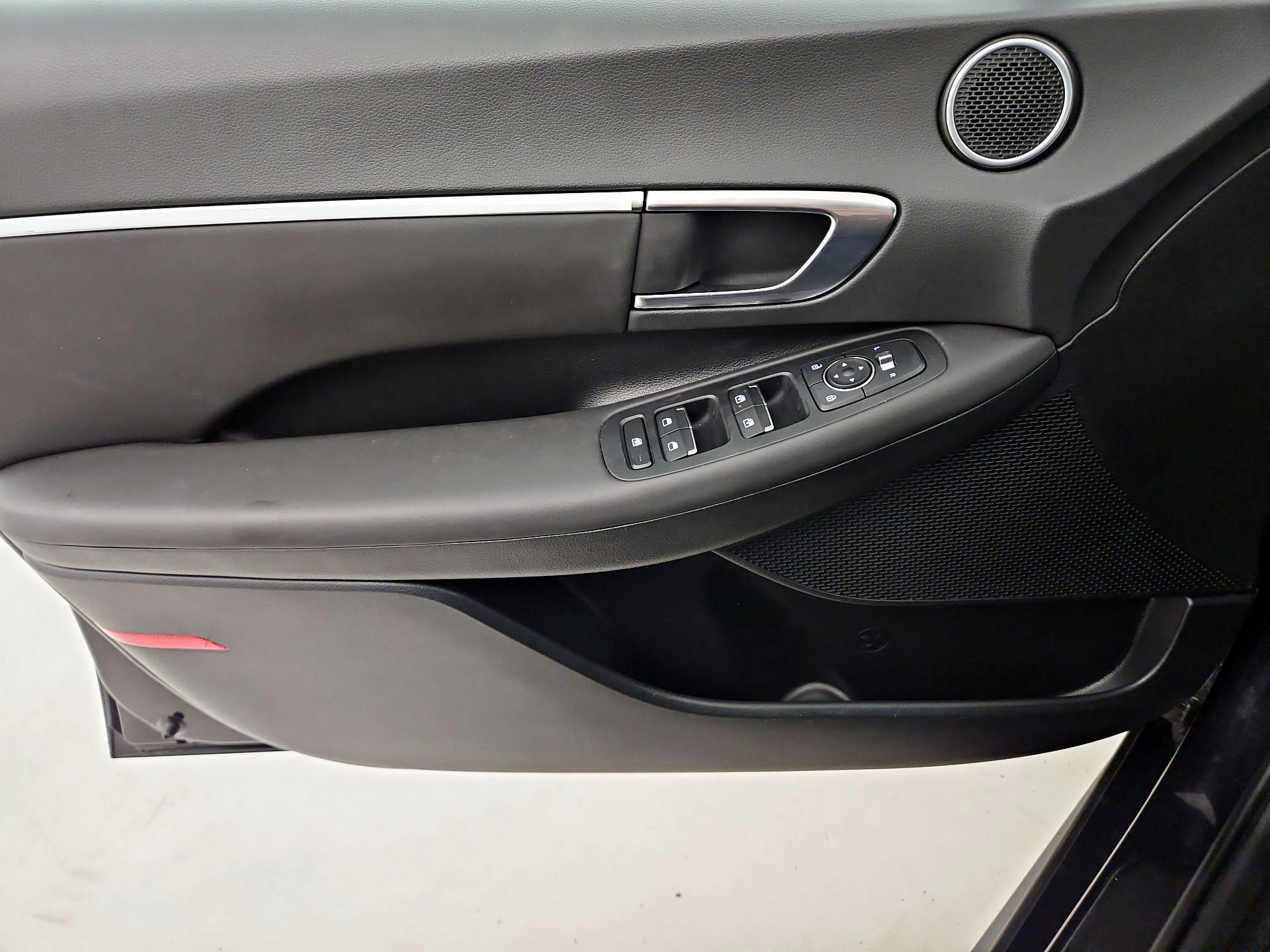 Thumbnail: 2023 Hyundai Sonata - 12