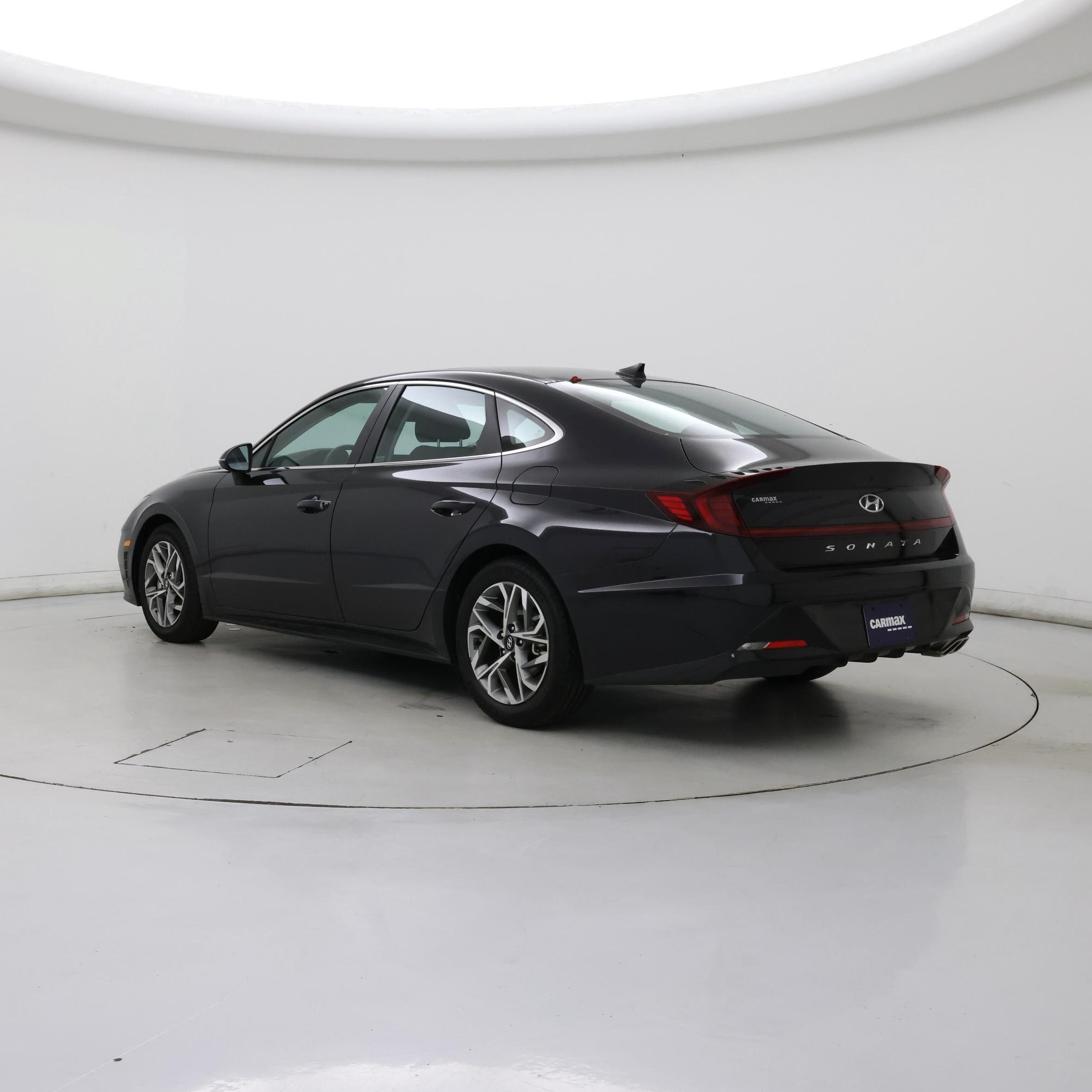 Thumbnail: 2023 Hyundai Sonata - 2