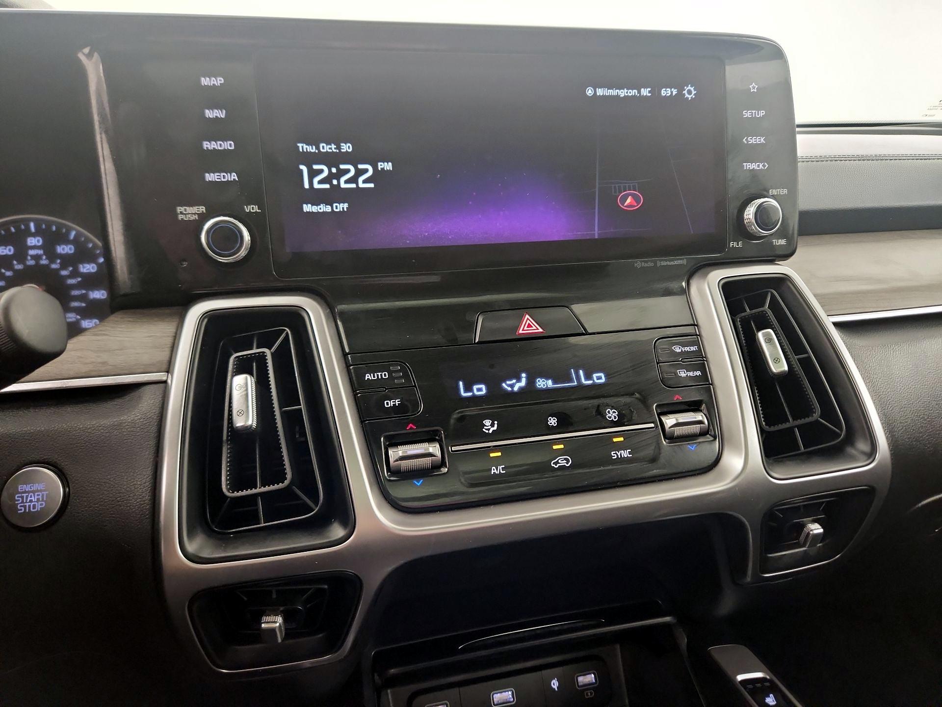 Thumbnail: 2023 Kia Sorento - 14