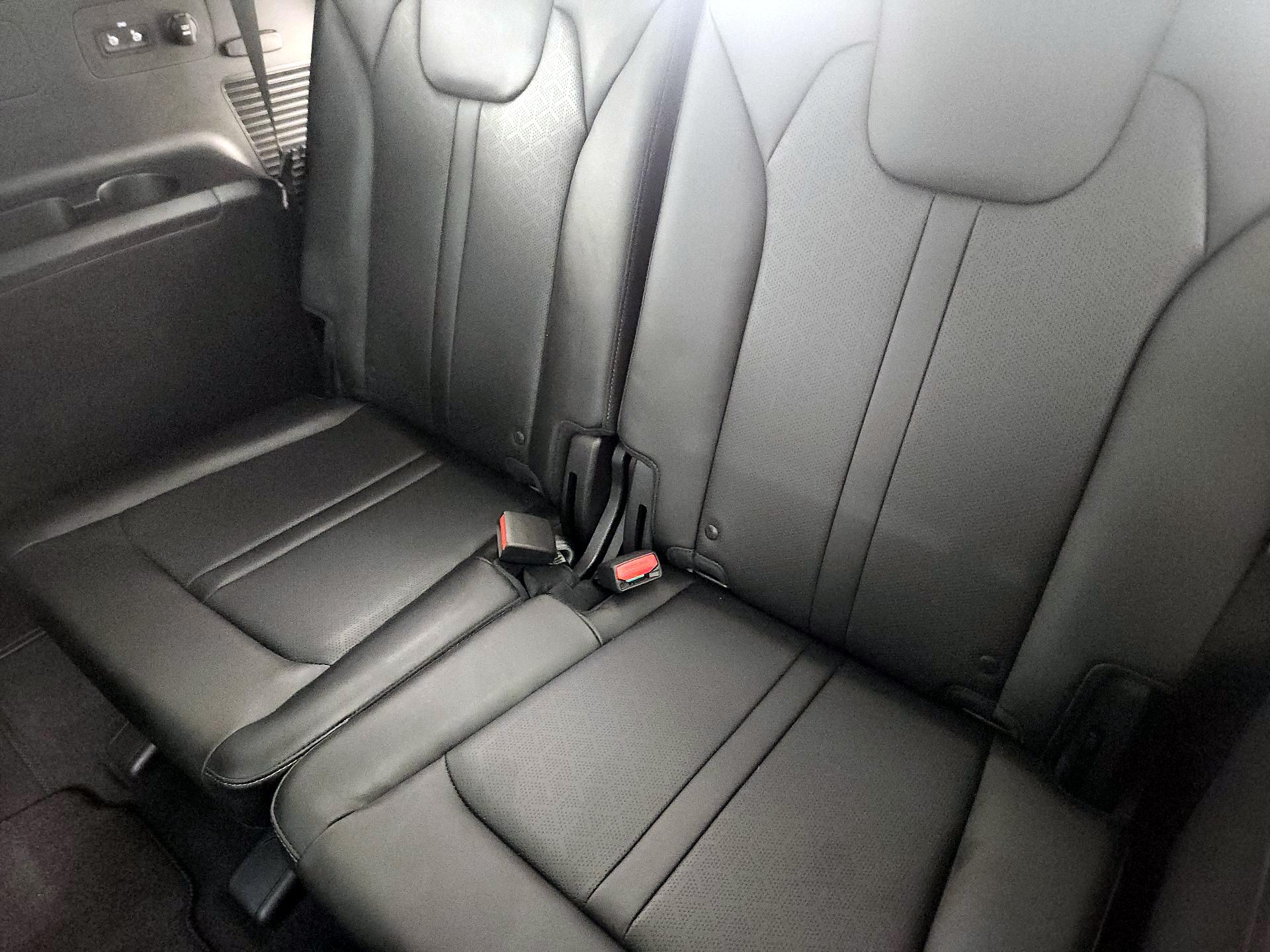 Thumbnail: 2023 Kia Sorento - 19