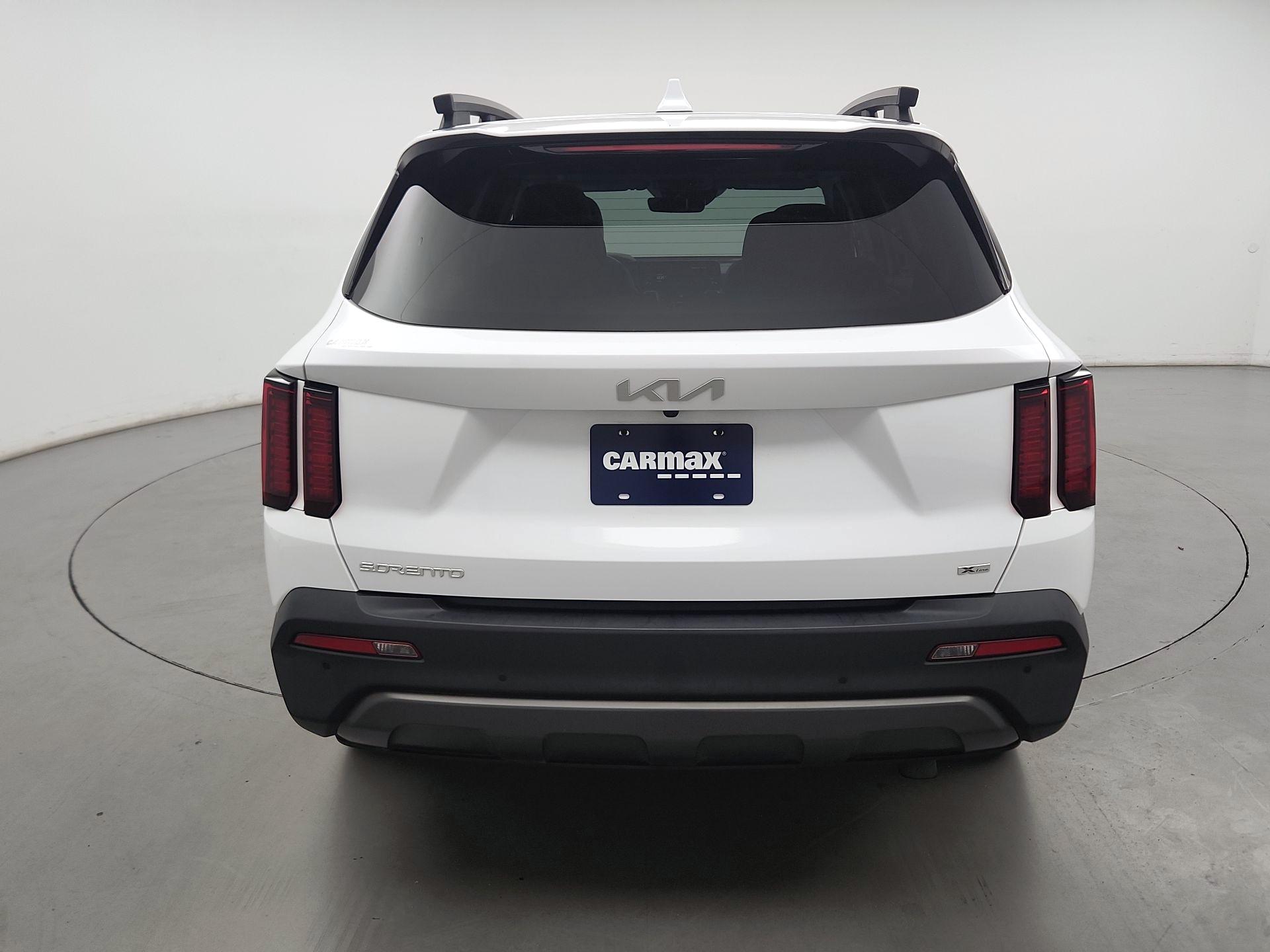 Thumbnail: 2023 Kia Sorento - 6