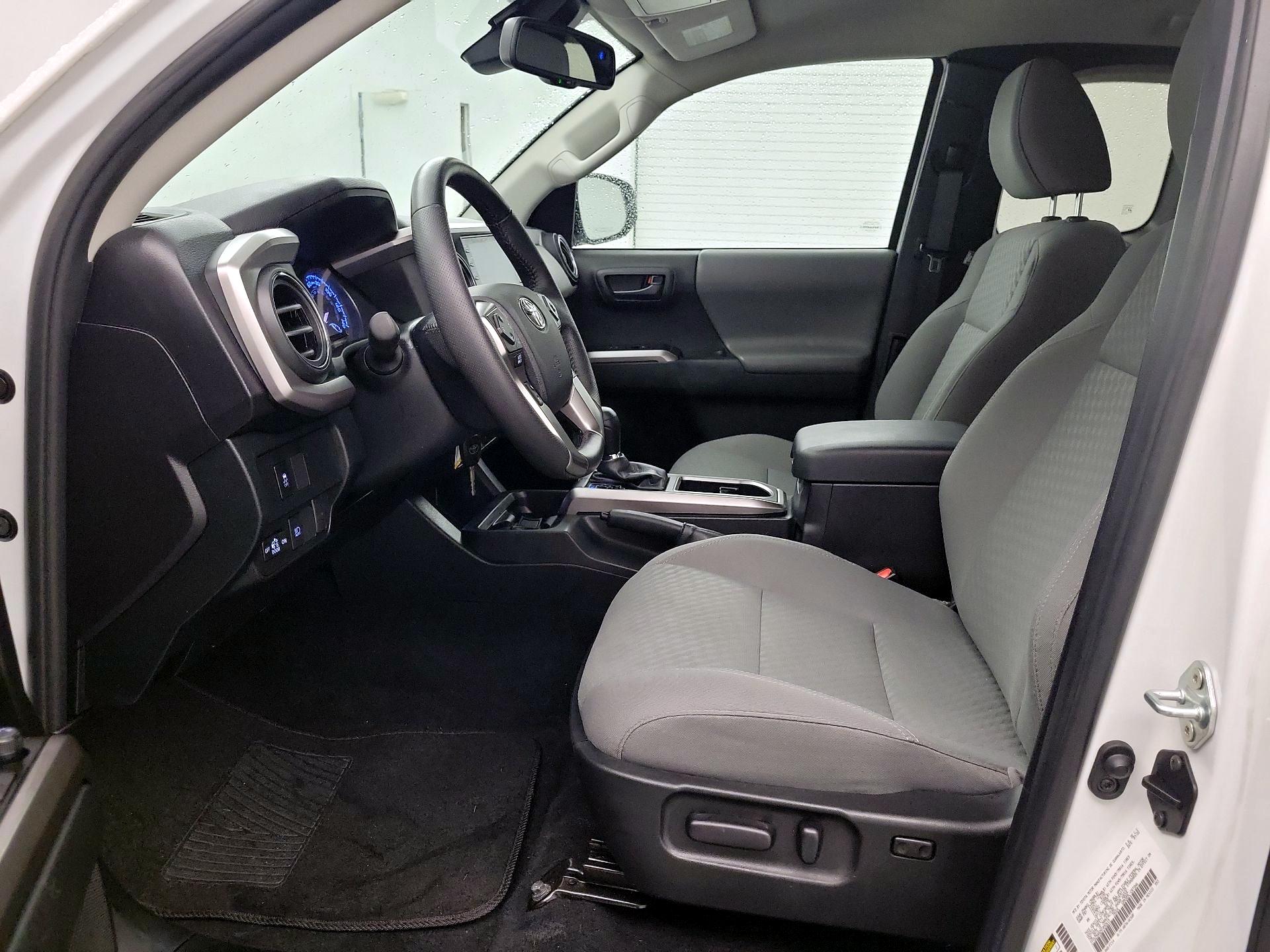 Thumbnail: 2022 Toyota Tacoma - 11