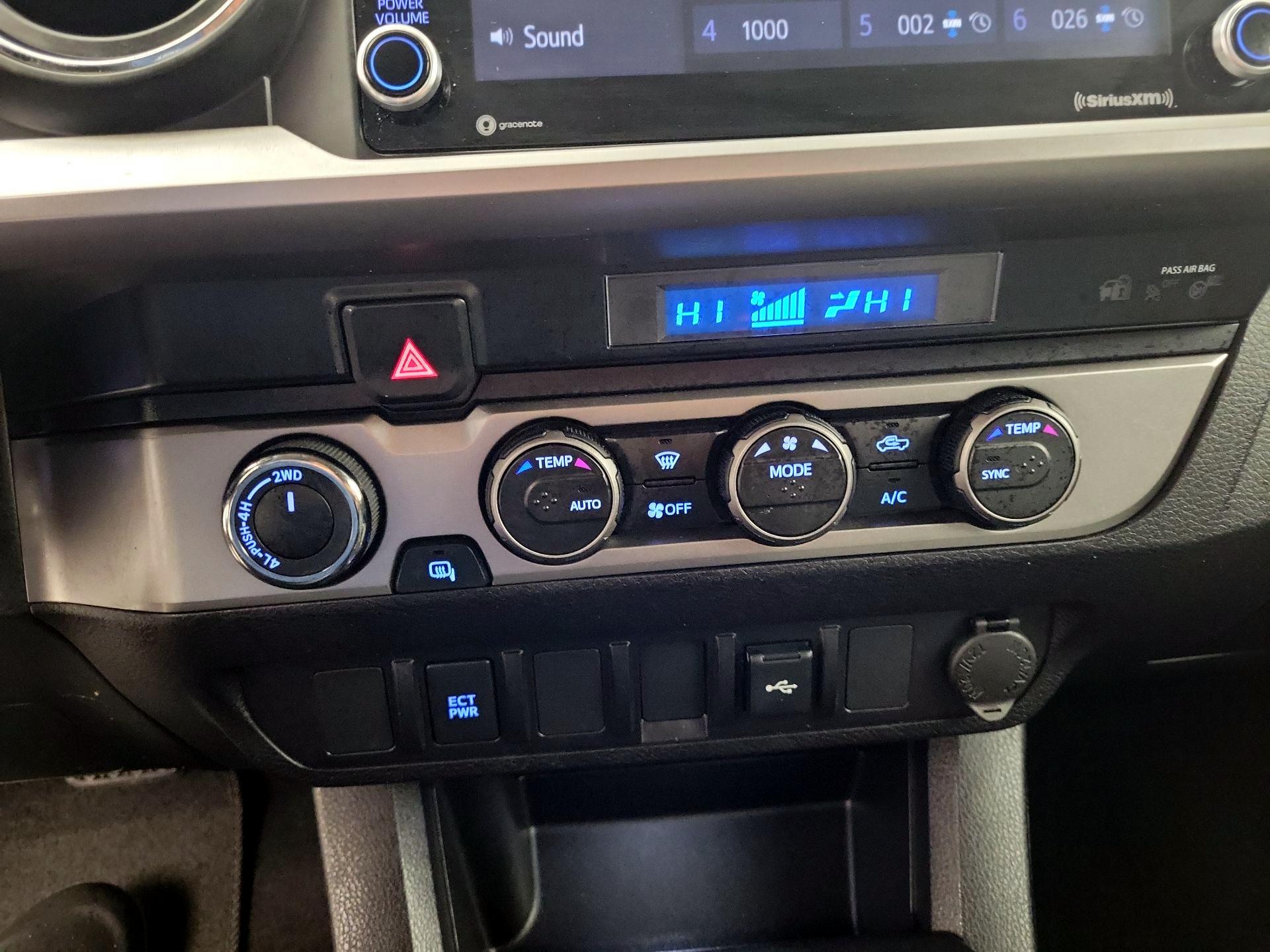 Thumbnail: 2022 Toyota Tacoma - 16