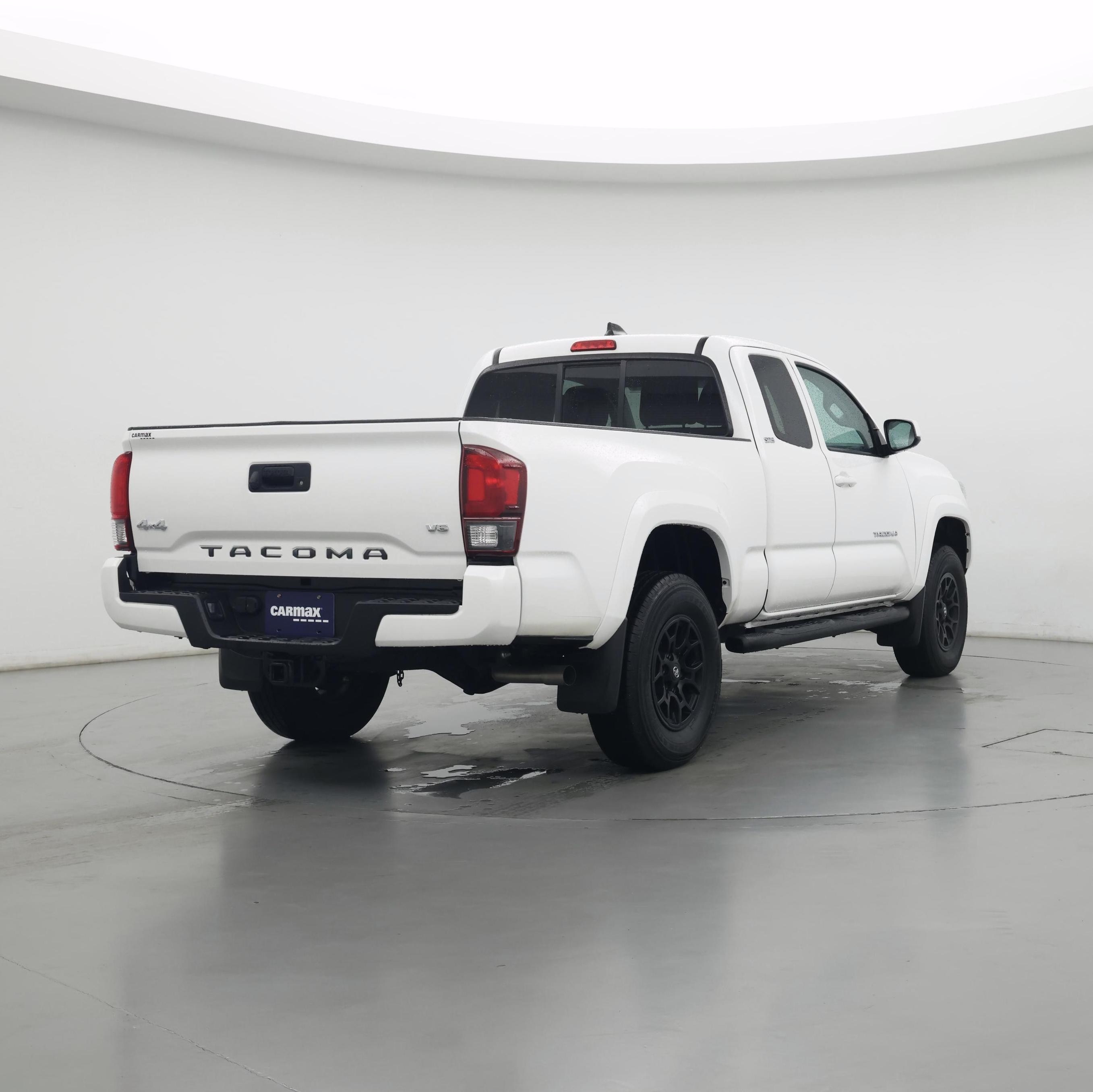 Thumbnail: 2022 Toyota Tacoma - 8