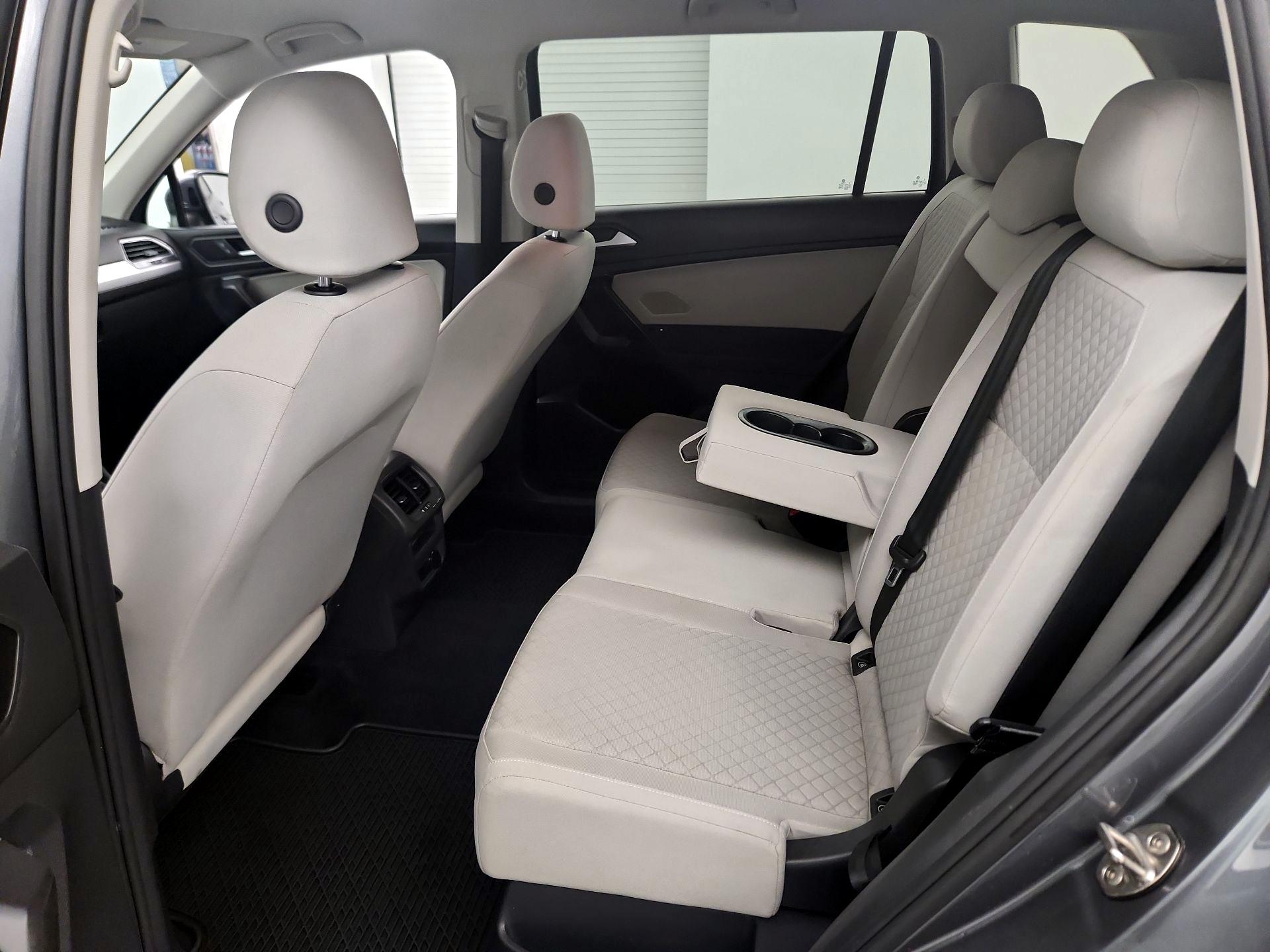 Thumbnail: 2021 Volkswagen Tiguan - 16