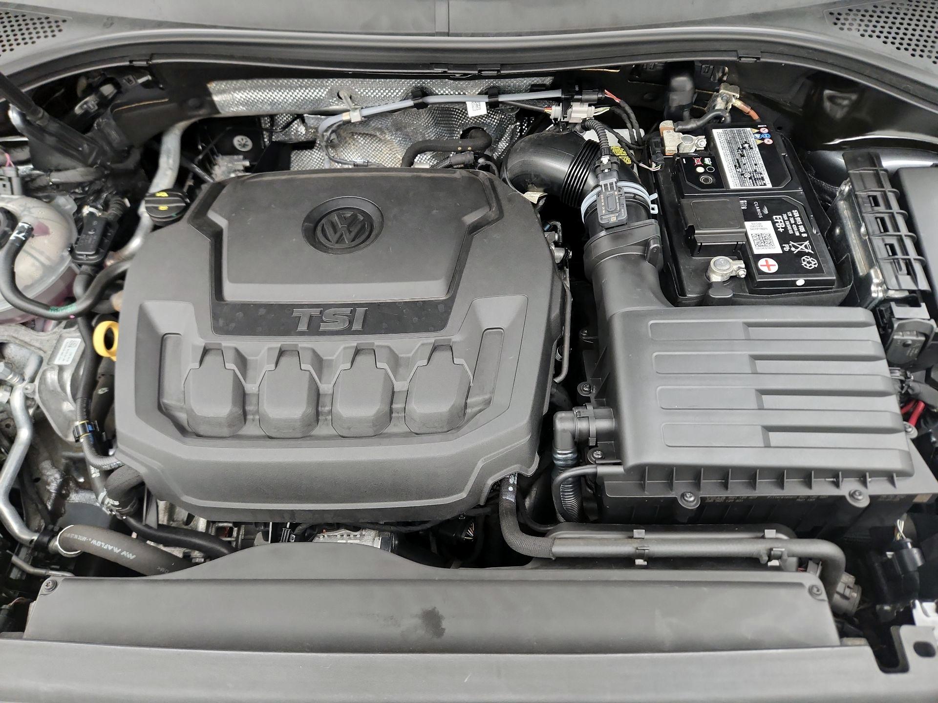 Thumbnail: 2021 Volkswagen Tiguan - 18