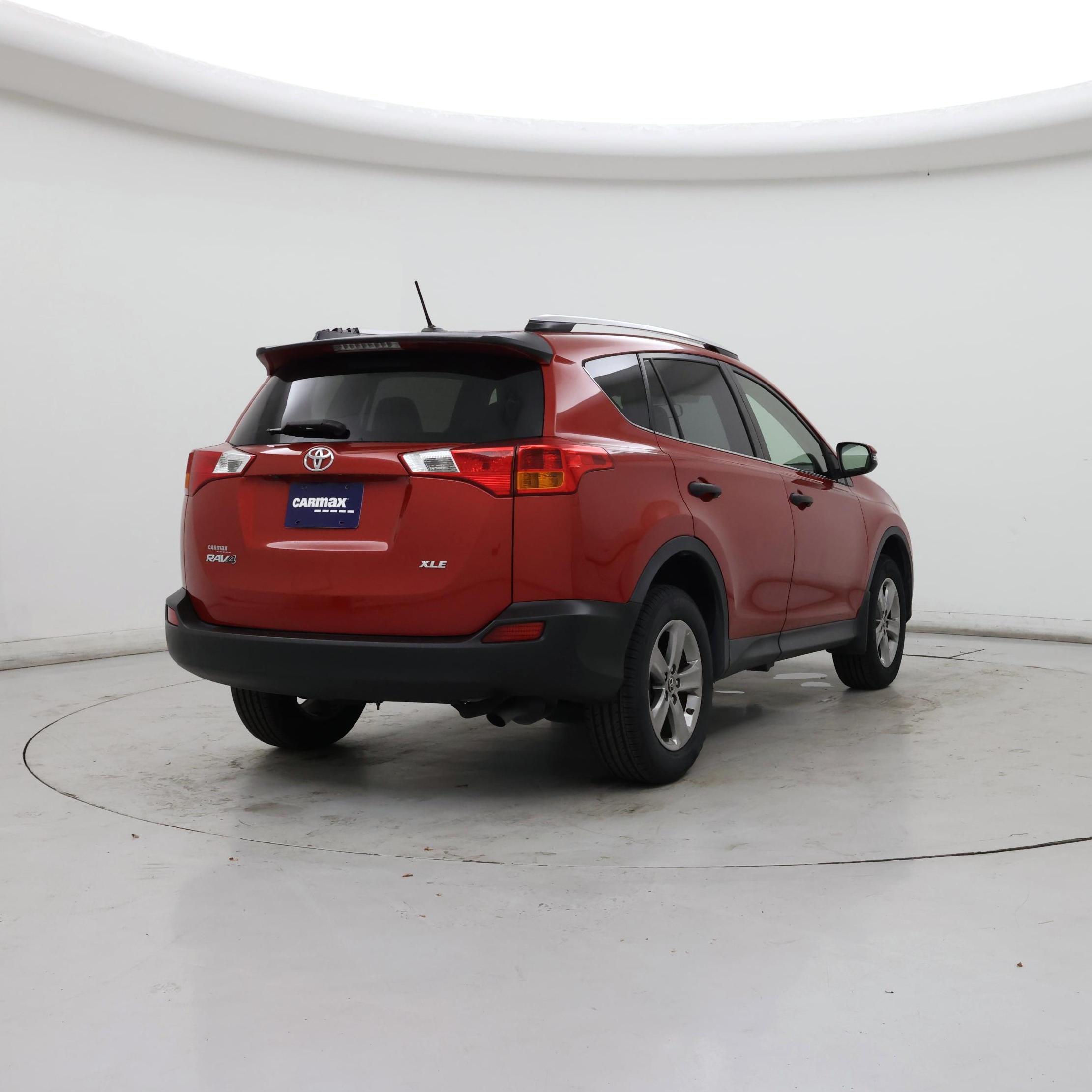 Thumbnail: 2015 Toyota RAV4 - 8