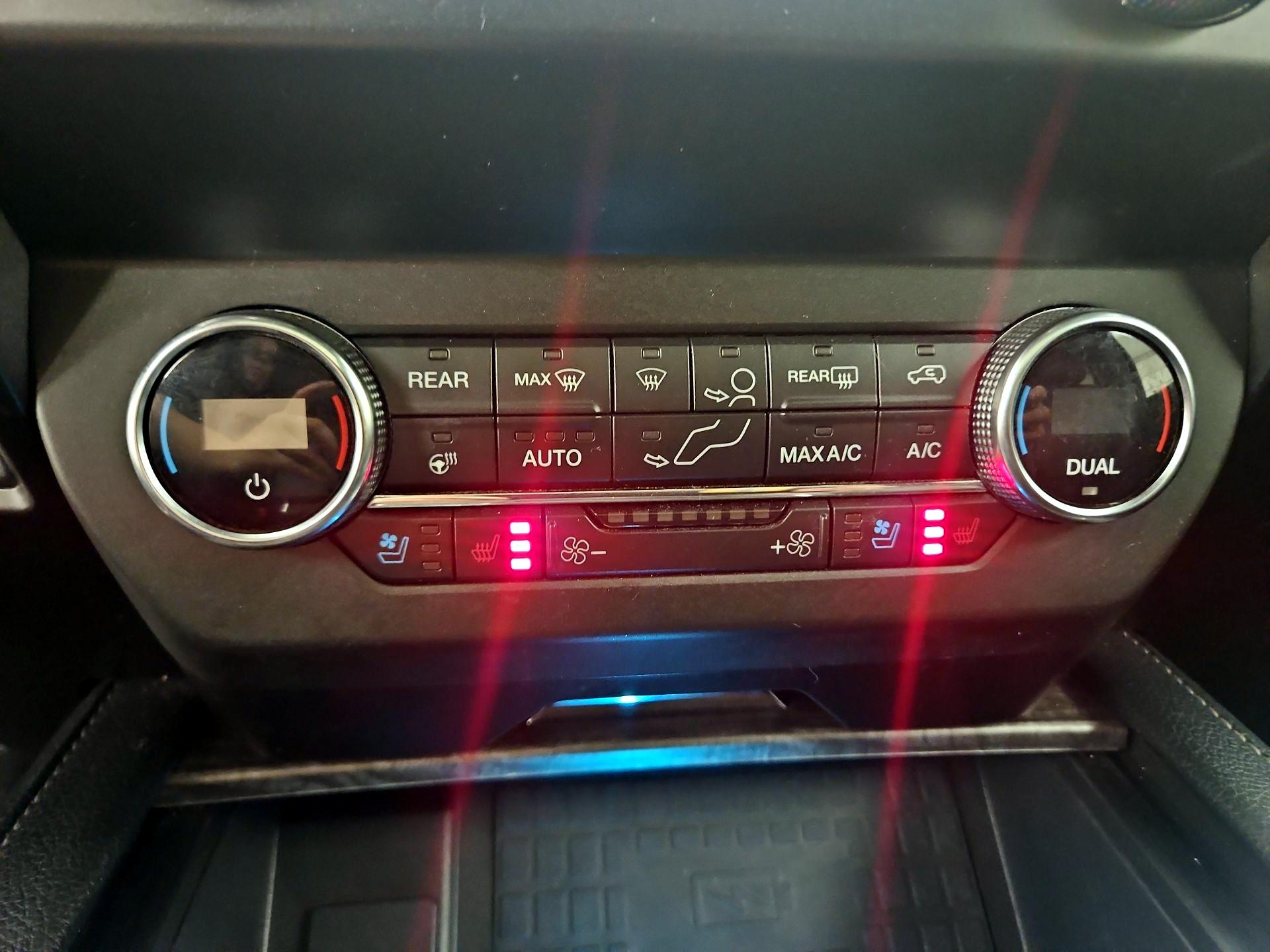 Thumbnail: 2020 Ford Expedition - 17