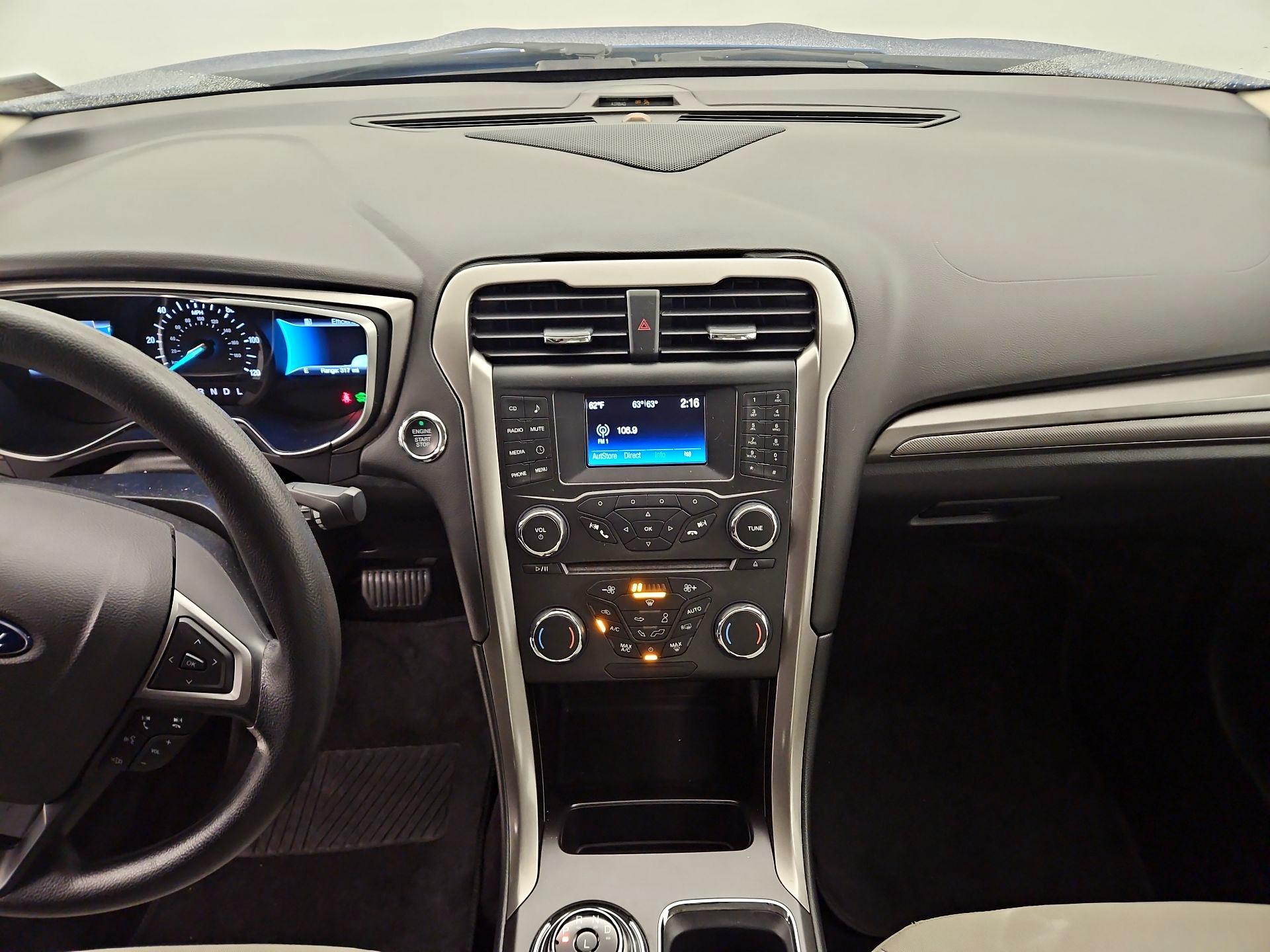 Thumbnail: 2017 Ford Fusion - 9