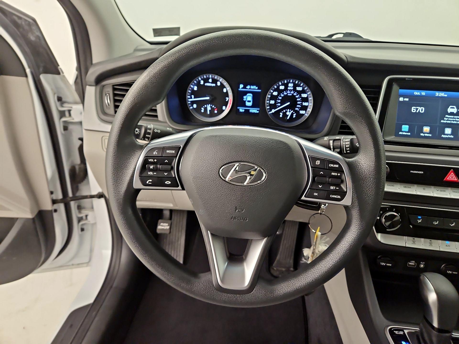 Thumbnail: 2018 Hyundai Sonata - 10