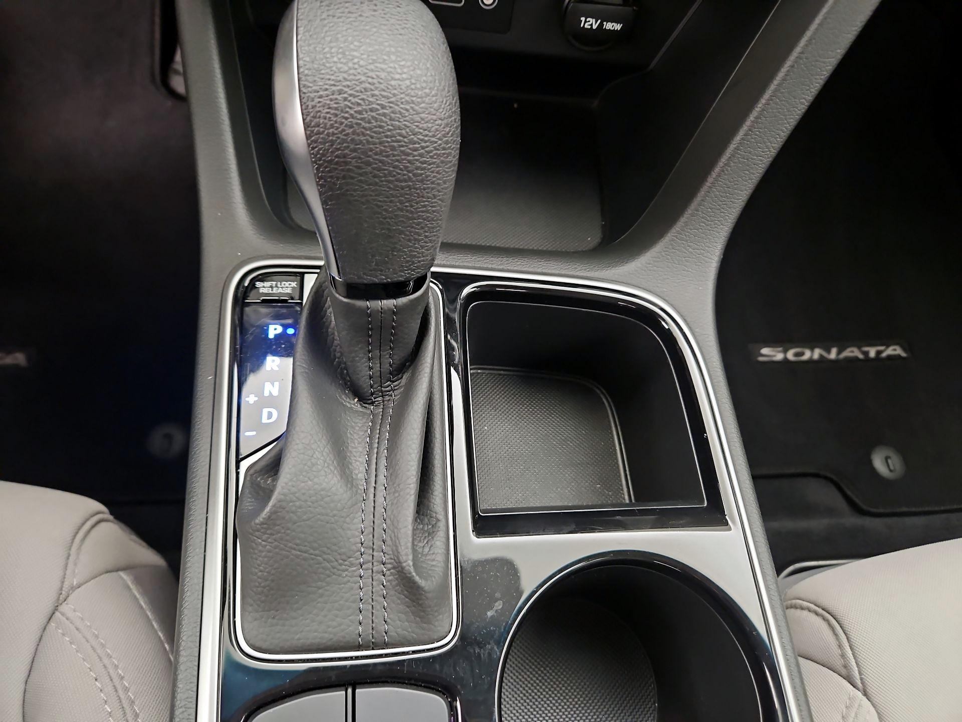 Thumbnail: 2018 Hyundai Sonata - 17