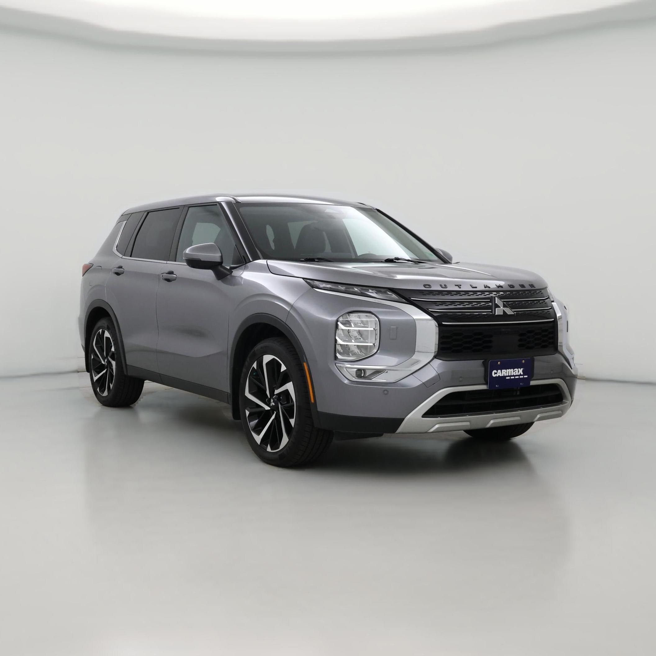 Thumbnail: 2022 Mitsubishi Outlander - 1