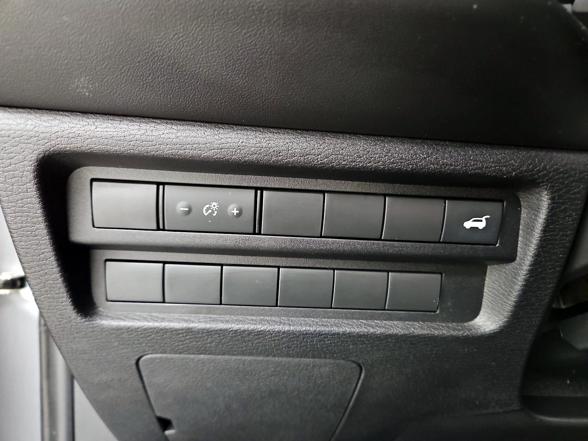 Thumbnail: 2022 Mitsubishi Outlander - 13