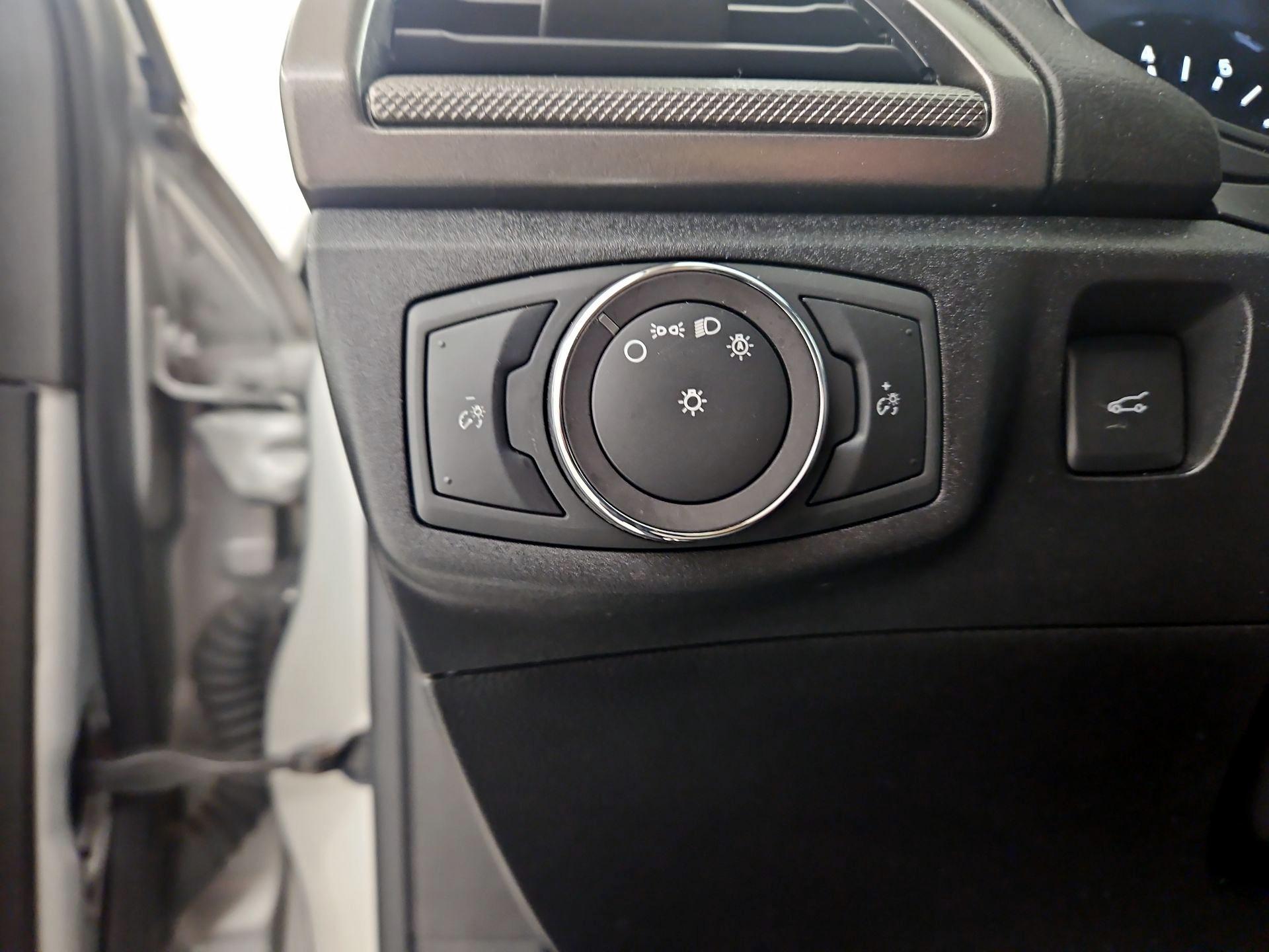 Thumbnail: 2019 Ford Fusion - 13