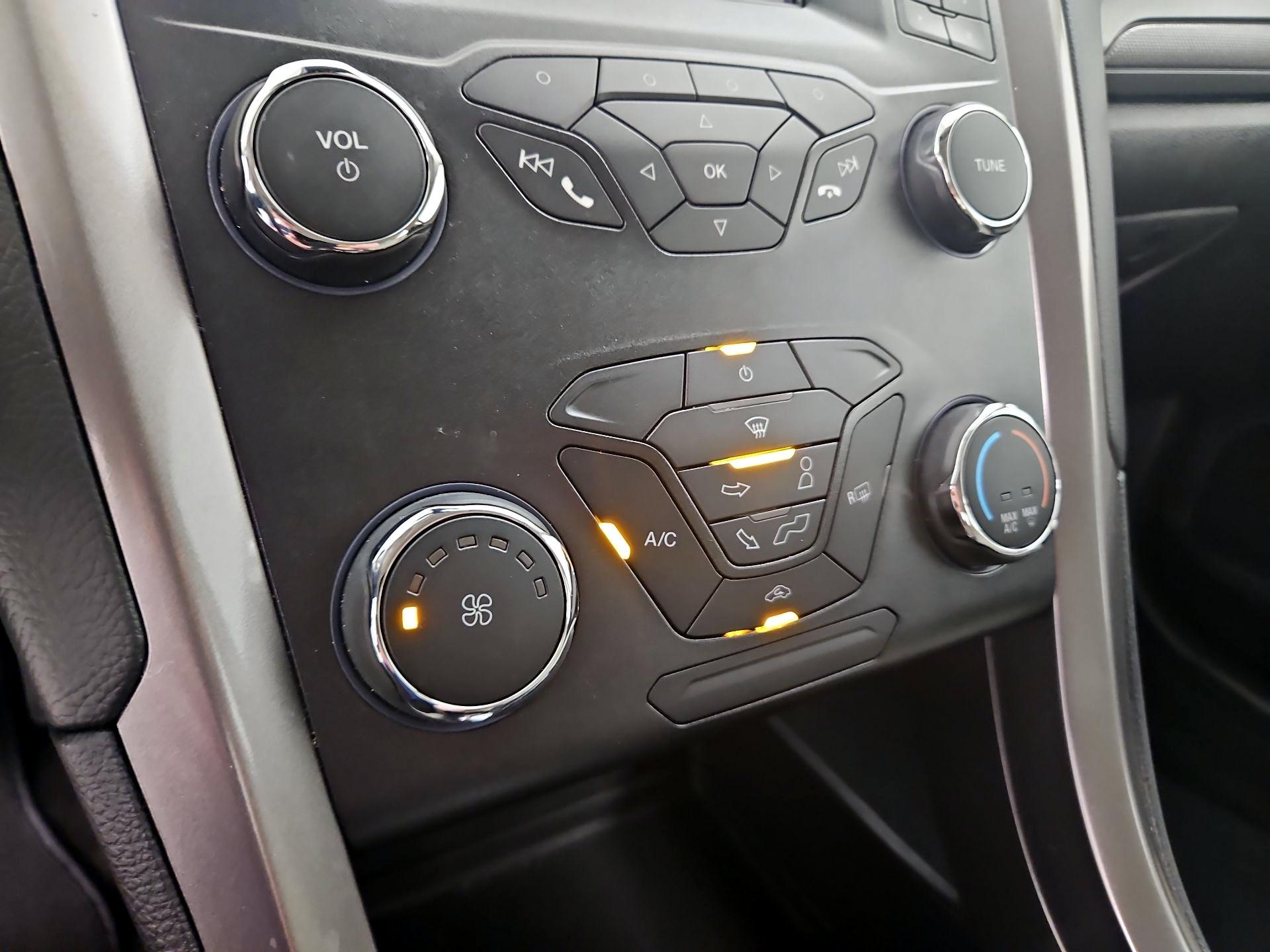 Thumbnail: 2019 Ford Fusion - 16