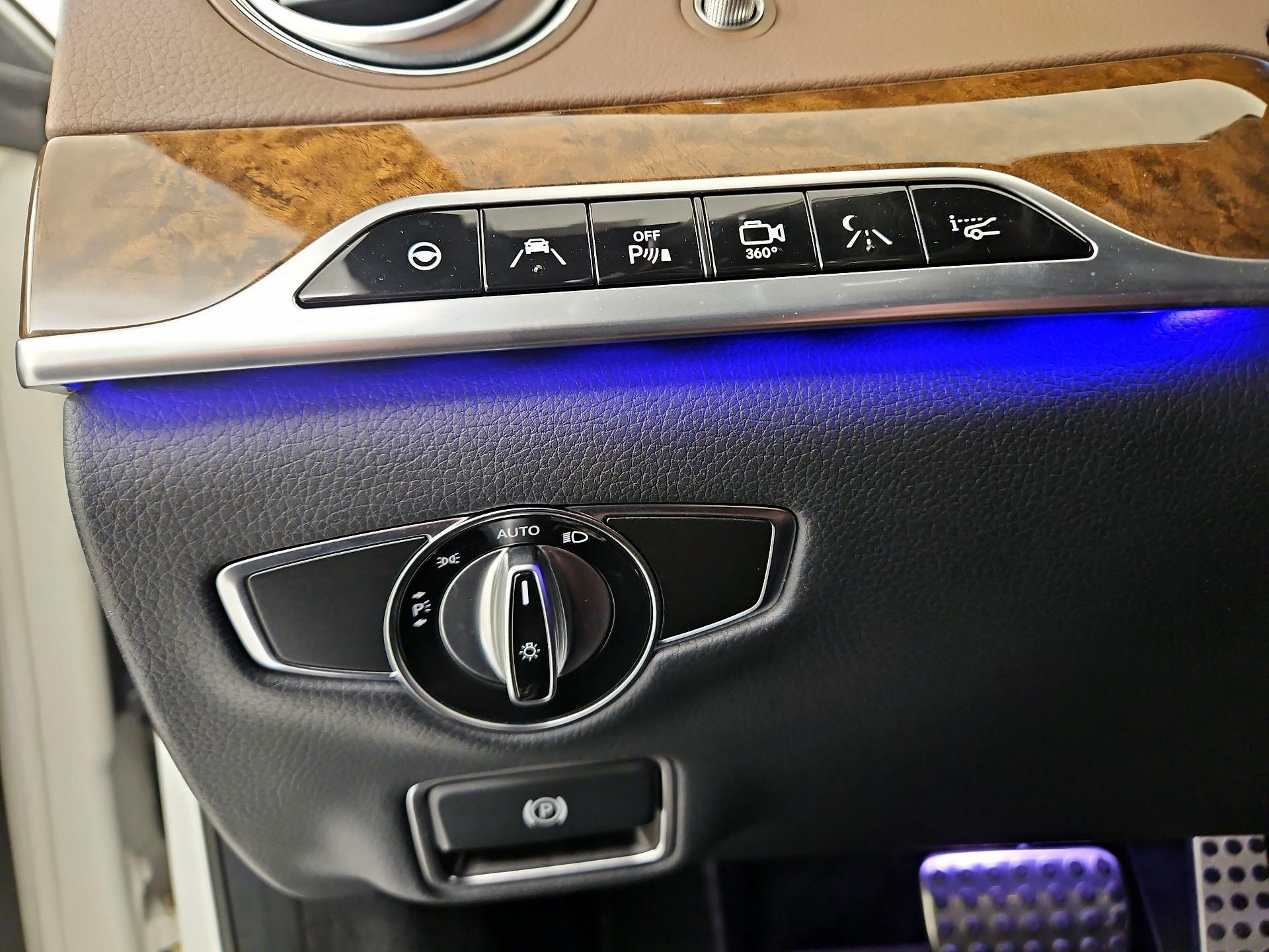 Thumbnail: 2015 Mercedes-Benz S-Class - 13