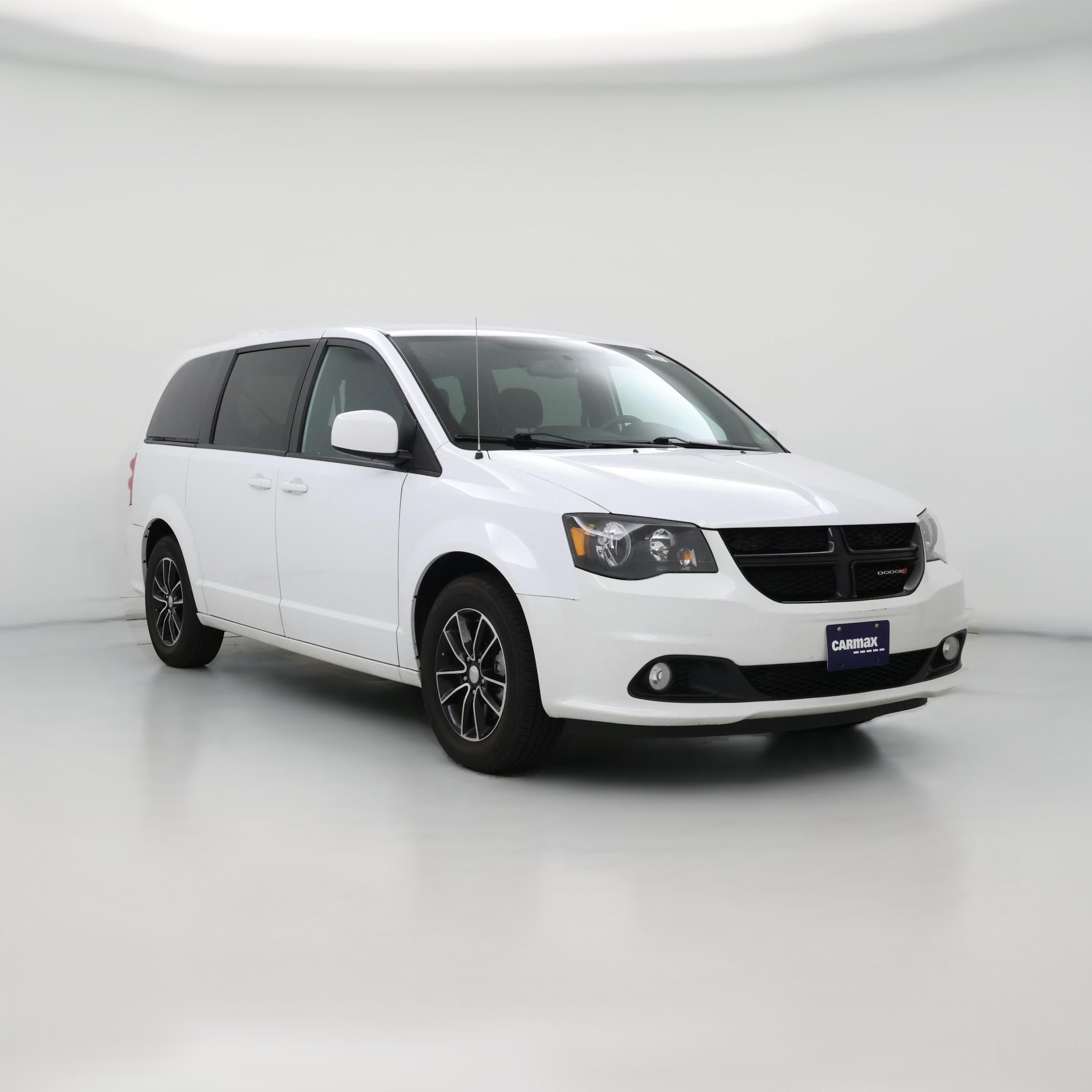 Thumbnail: 2018 Dodge Grand Caravan - 1