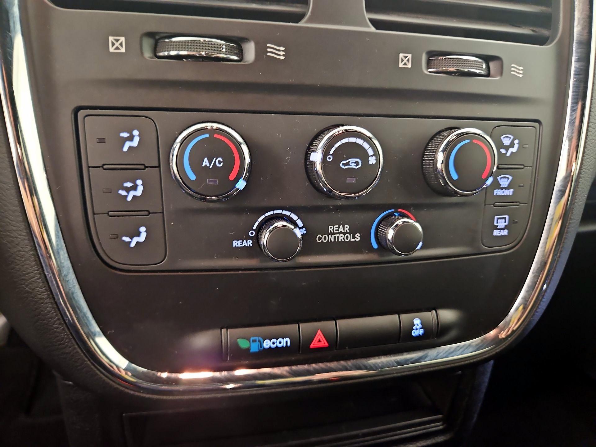 Thumbnail: 2018 Dodge Grand Caravan - 16