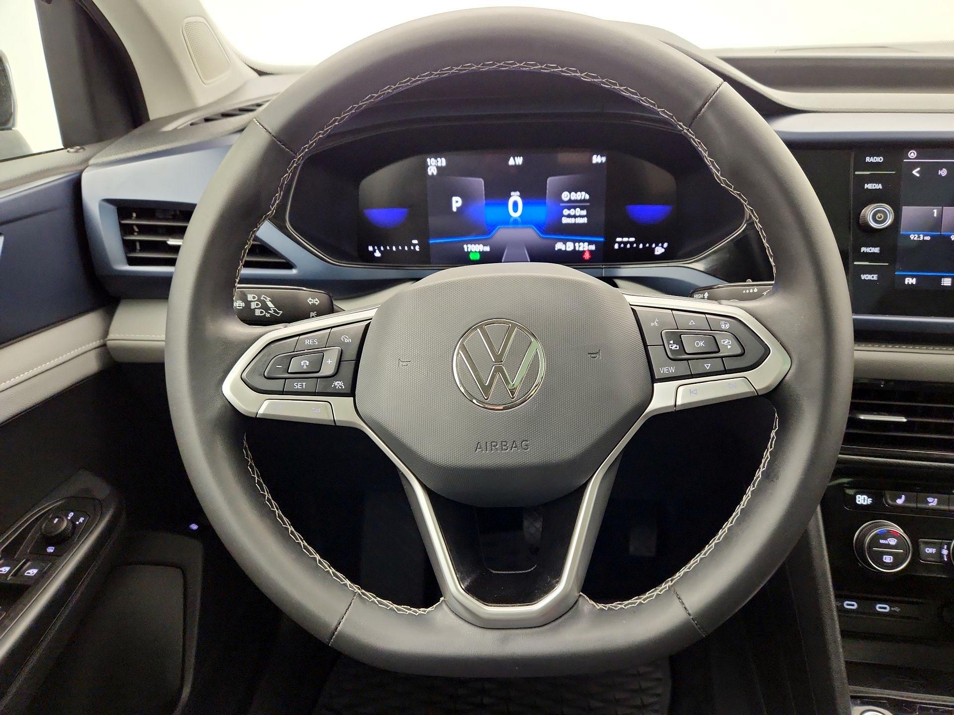 Thumbnail: 2024 Volkswagen Taos - 10