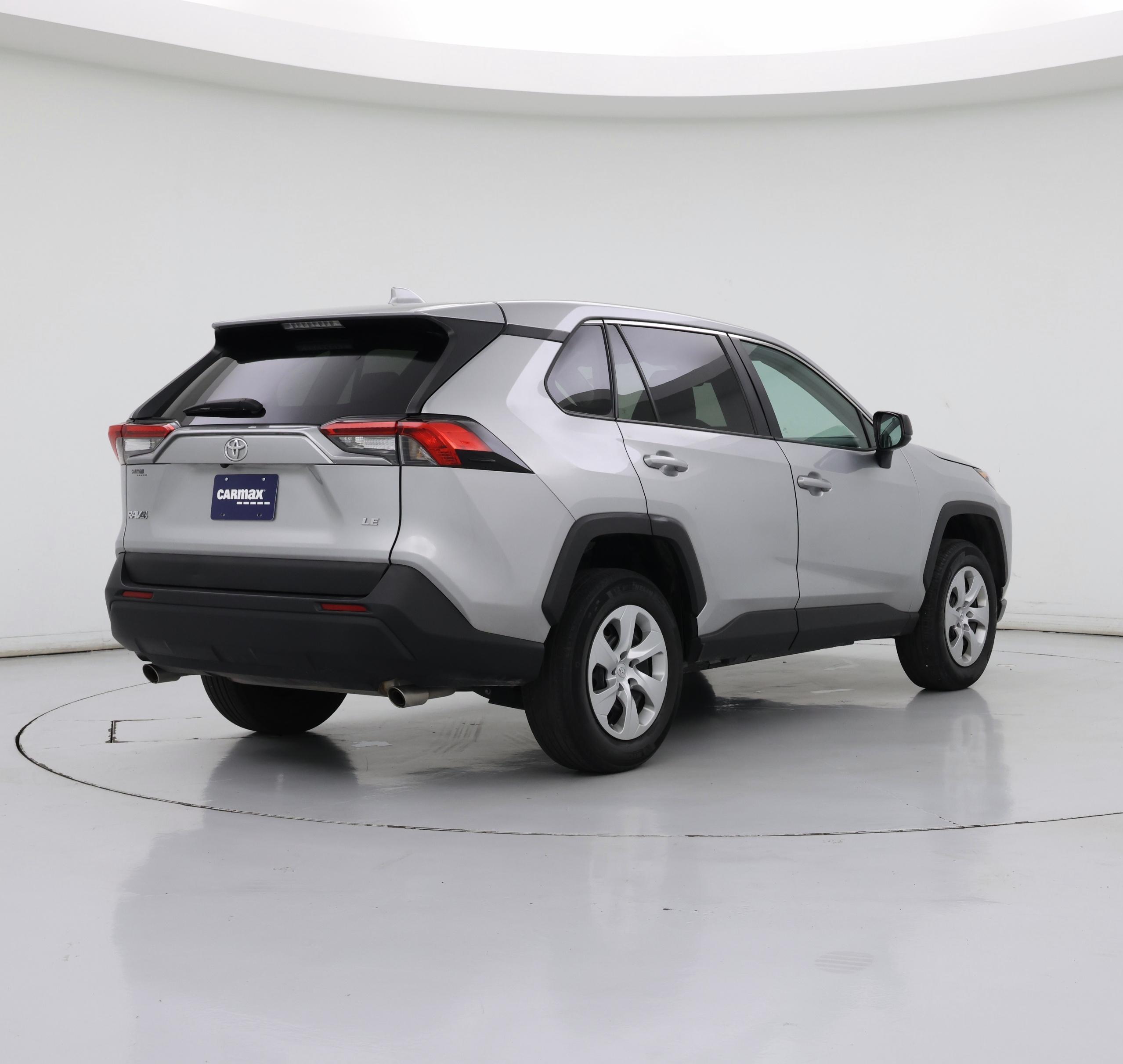 Thumbnail: 2022 Toyota RAV4 - 8